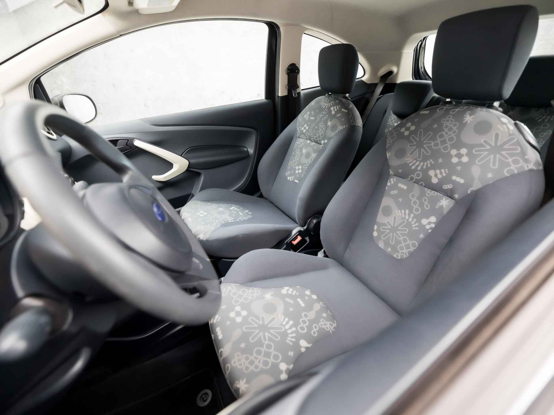 Ford Ka 1.2 Sport (NAP, RADIO, ELEK RAMEN, PARROT, SPORTSTOELEN, NIEUWE APK, NIEUWSTAAT) - 13/26