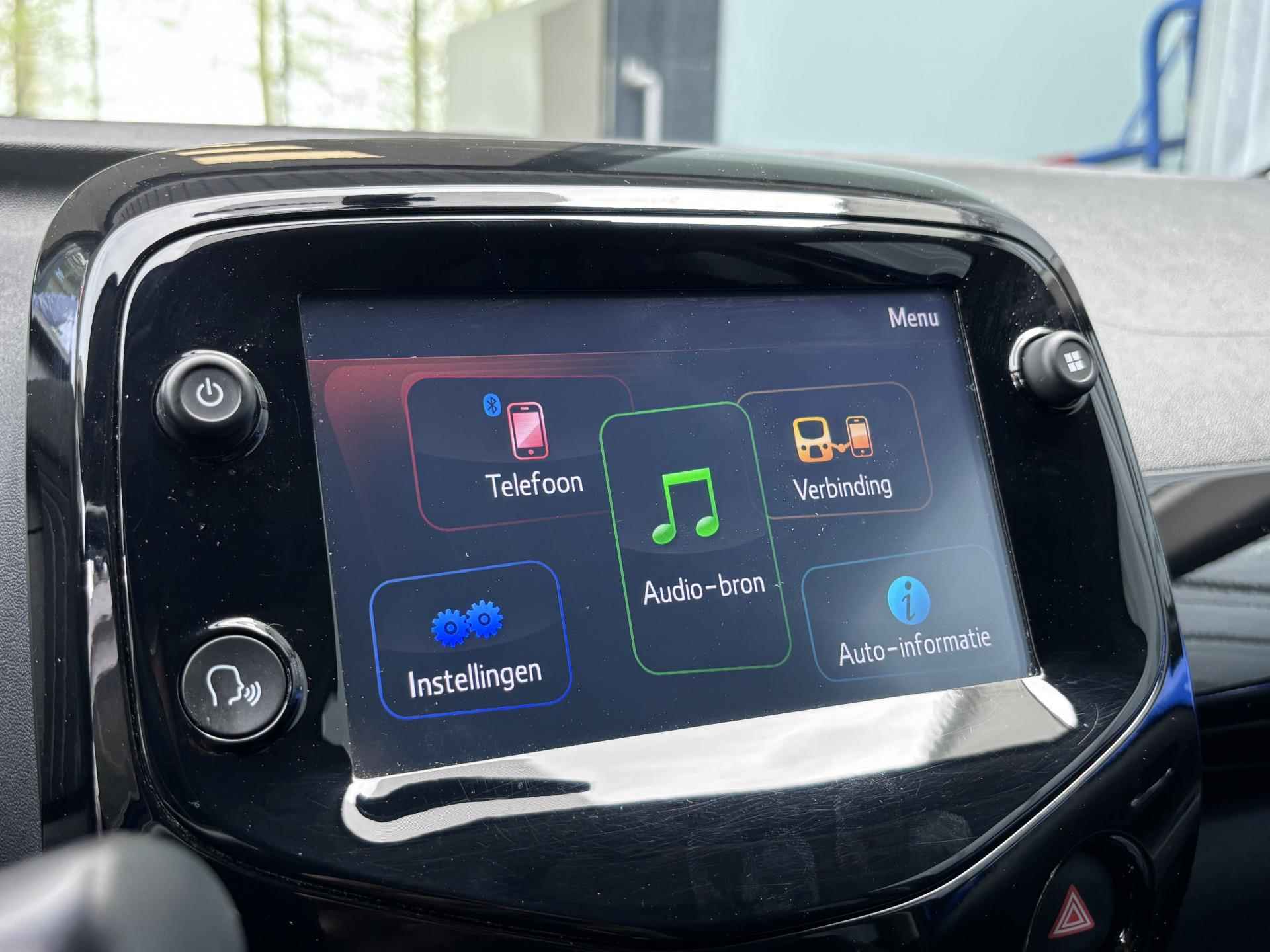 Peugeot 108 5-deurs TOP! Collection 1.0 e-VTi 72pk CLIMA | STOELVERW. | DAB+ | APPLE CARPLAY / ANDROID AUTO - 34/63