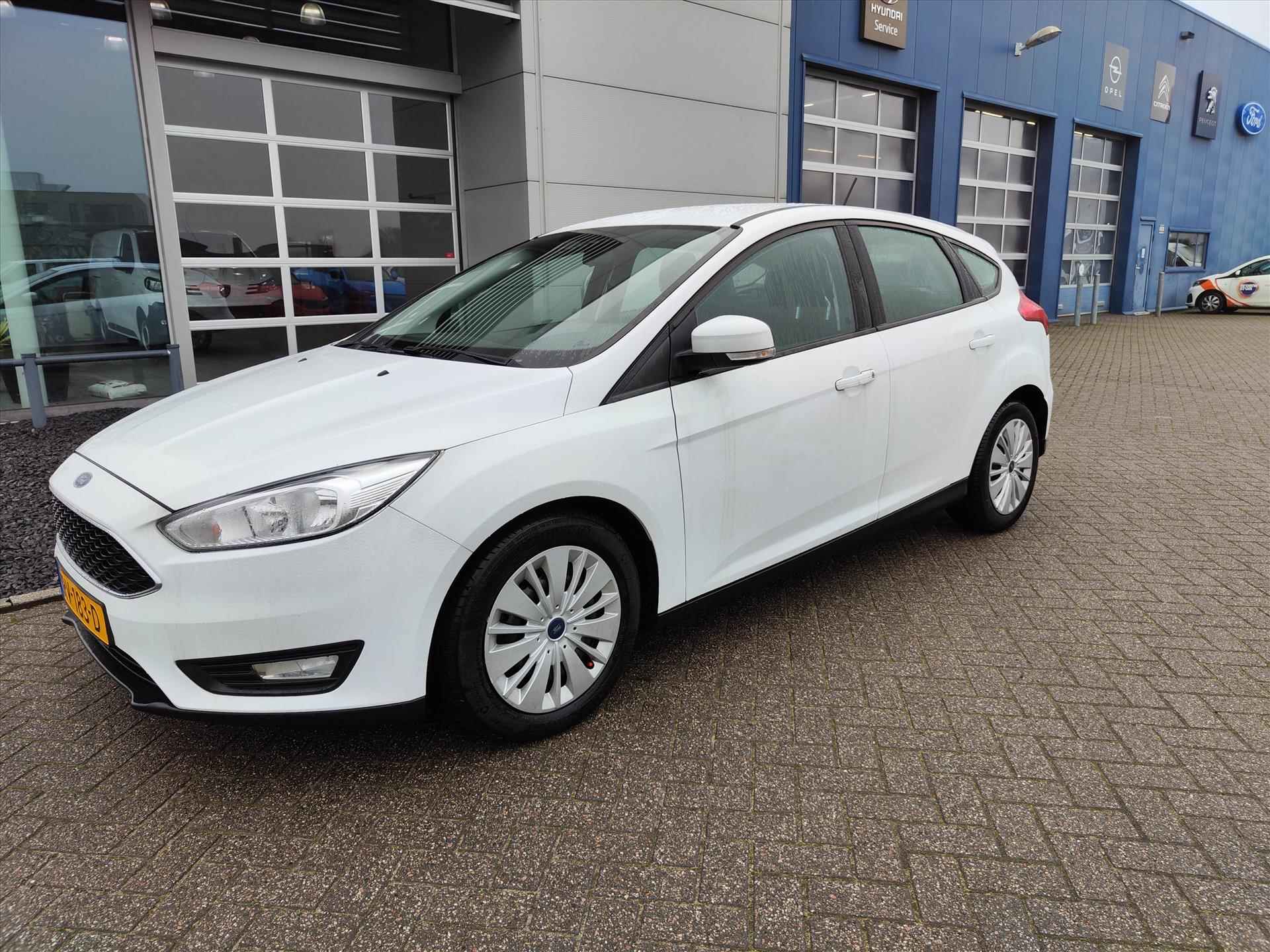 FORD Focus 1.0 EcoBoost 100pk 5-deurs Trend Edition | Navigatie | Parkeersensoren | carplay - 2/22