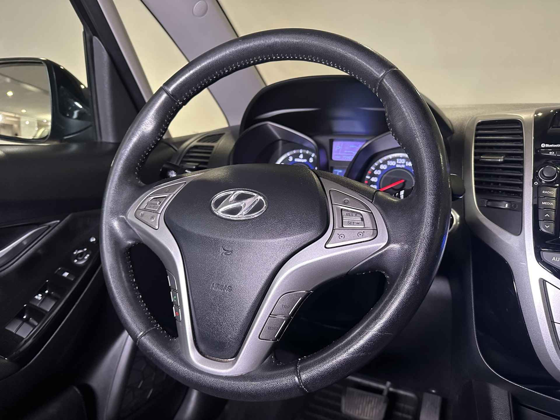 Hyundai ix20 1.6i i-Catcher Automaat | Navigatie | Panoramdak | Cruise Control | - 10/18