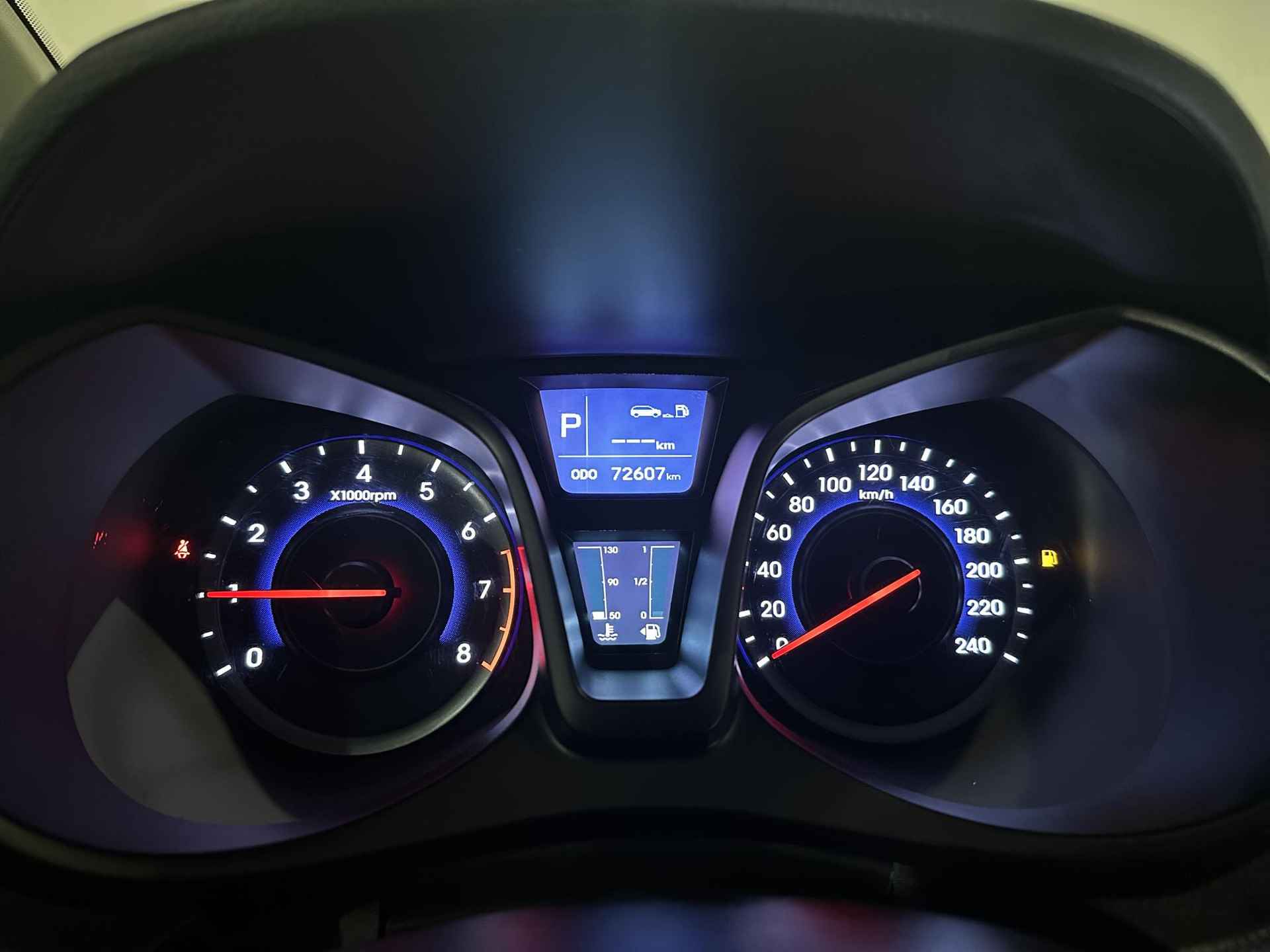 Hyundai ix20 1.6i i-Catcher Automaat | Navigatie | Panoramdak | Cruise Control | - 17/18