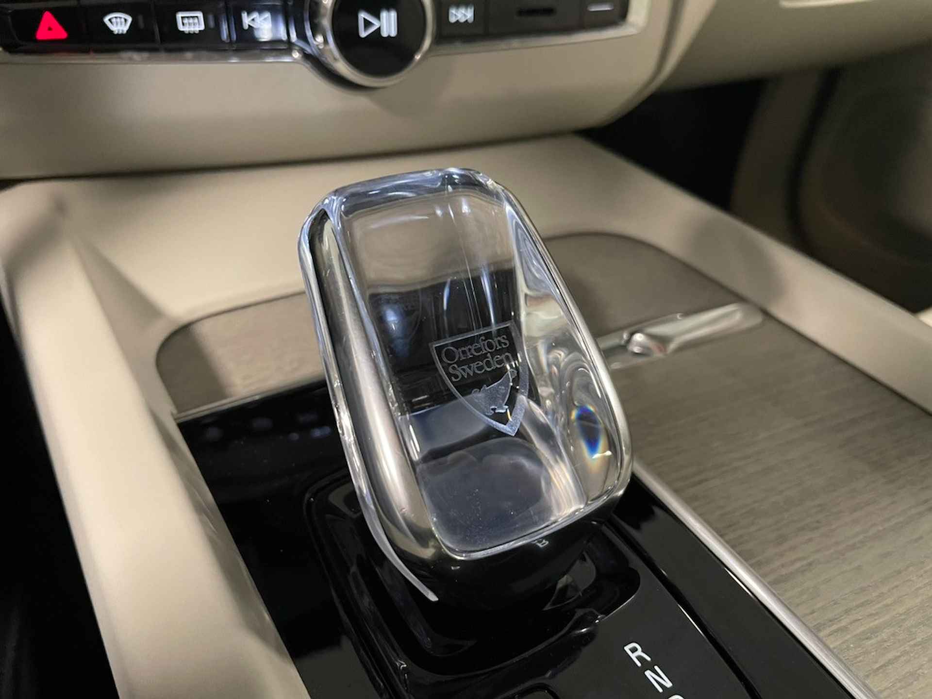 Volvo XC60 T8 AWD Recharge Inscription | Trekhaak | 360° Camera | Adaptieve Cruise Control | Stoel en Stuurwielverwarming | Full LED meestu - 29/31