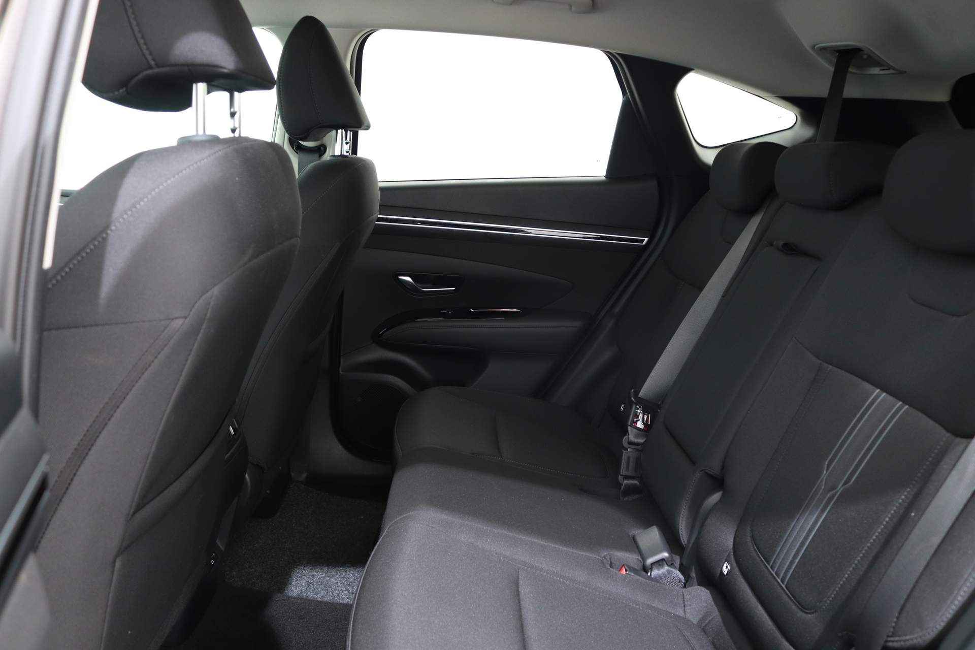 Hyundai Tucson 1.6 T-GDI MHEV 150PK COMFORT SMART 48V | Krell Audio  | El. achterklep | Trekhaak - 19/48