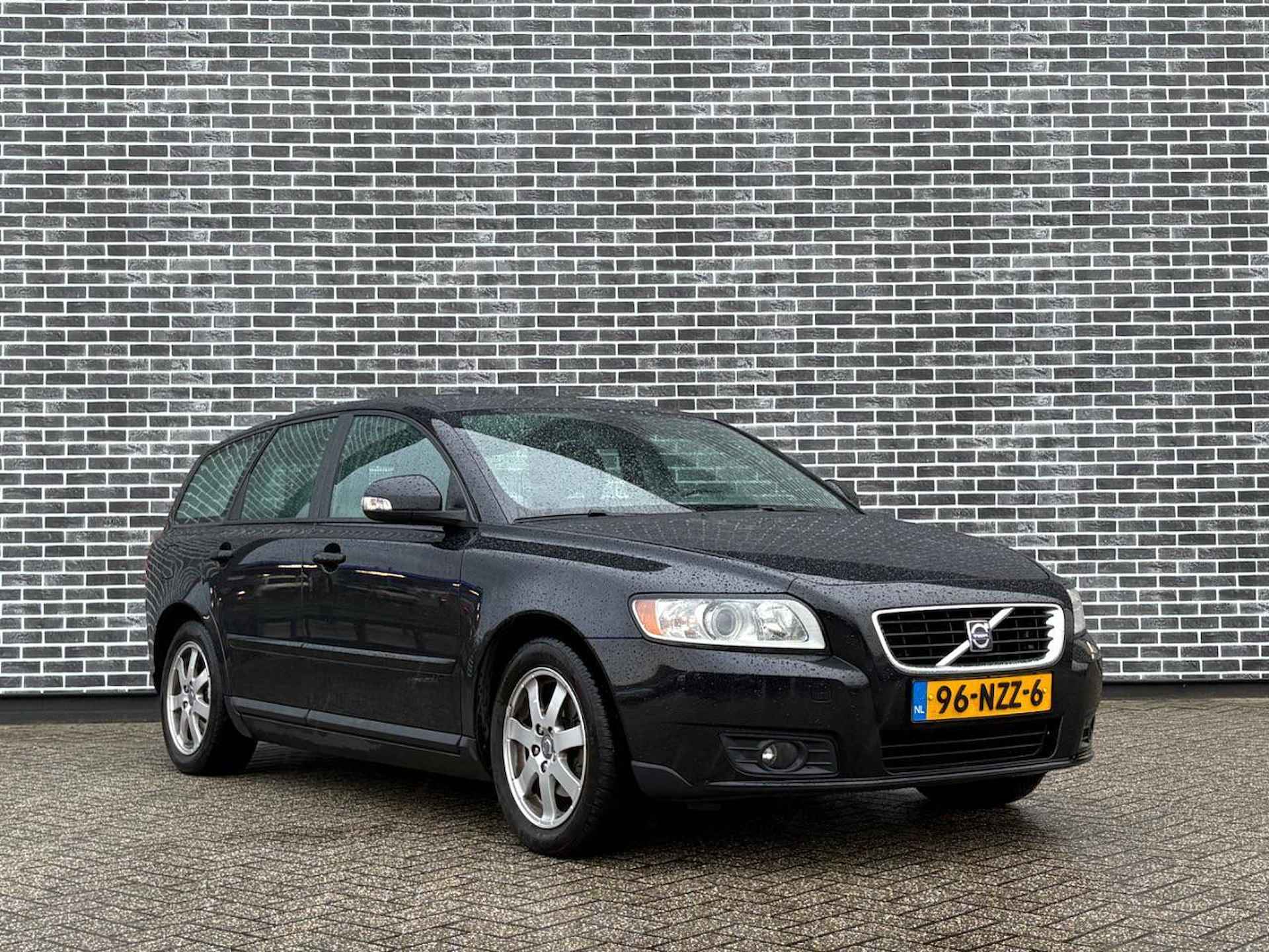 Volvo V50 2.0 Sport | Navigatie | Trekhaak | Climate control | Elektrisch verstelbare bestuurderstoel met geheugen | Cruise control | Bluetooth | - 8/10