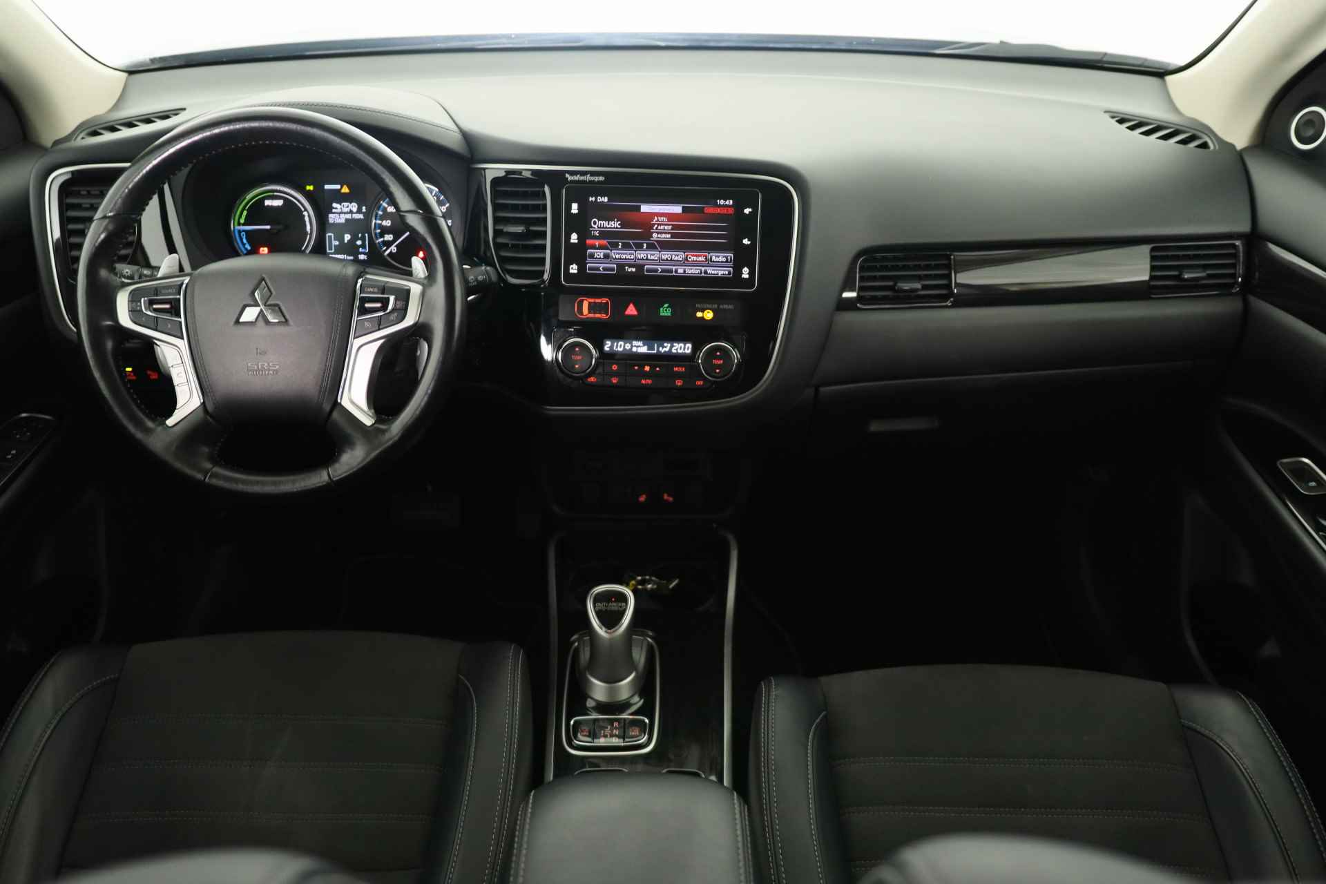 Mitsubishi Outlander 2.0 PHEV Premium | LED | Trekhaak | Leder/Alcantara | Clima | Camera | Navi By App | Keyless | Cruise | 18'' Lichtmetalen Velgen - 6/37