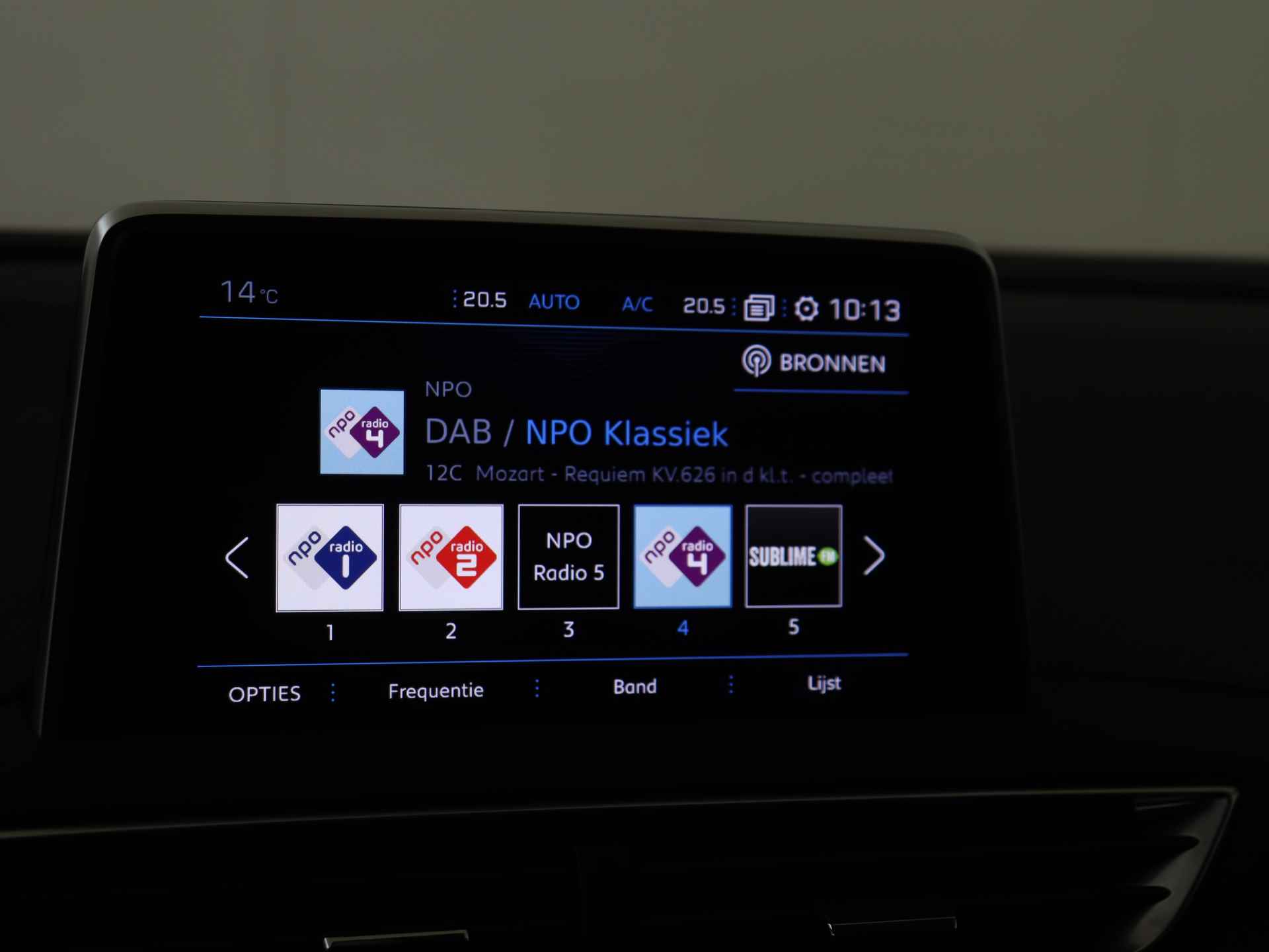 Peugeot 5008 1.2 PureTech Allure | Navigatie | Climate Control | Apple Carplay Ypenburg - 18/43