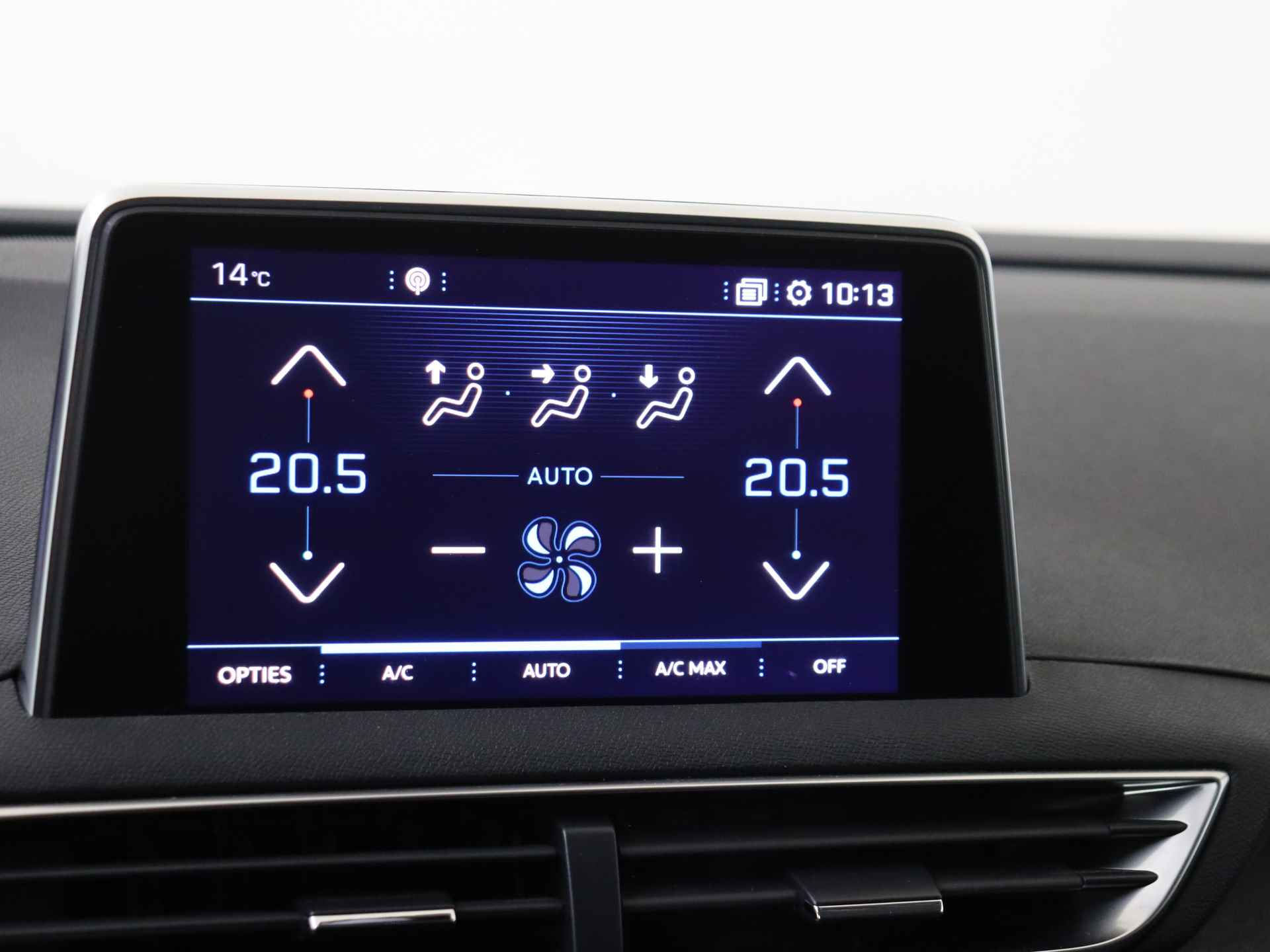 Peugeot 5008 1.2 PureTech Allure | Navigatie | Climate Control | Apple Carplay Ypenburg - 21/43