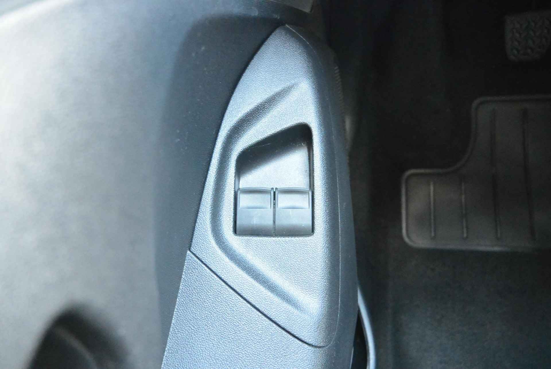 Citroën C1 VTi 72pk Feel │ Pack Techno │ Apple Carplay™ & Android Auto™ │ All season banden - 31/55