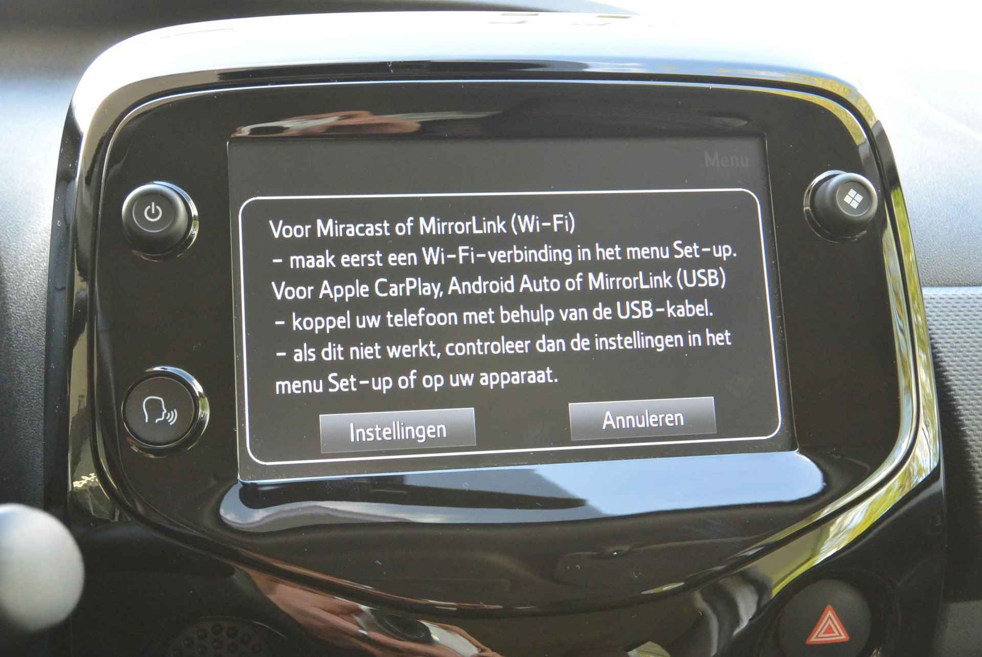 Citroën C1 VTi 72pk Feel │ Pack Techno │ Apple Carplay™ & Android Auto™ │ All season banden - 40/55