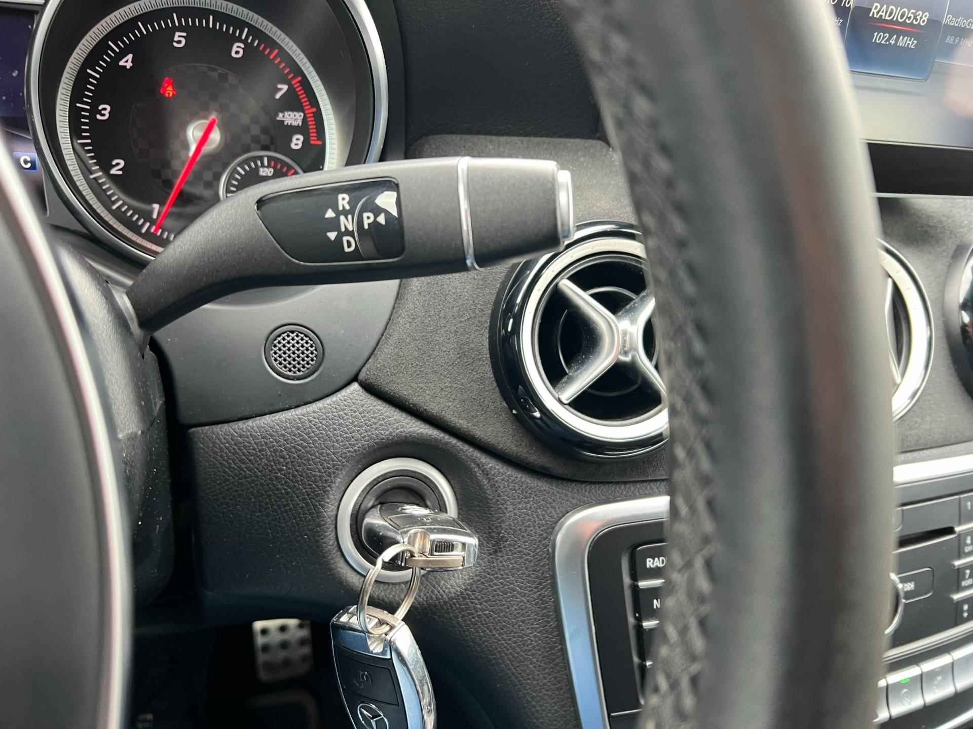 Mercedes-Benz A-klasse 160, AMG, Automaat, Navigatie, Camera, LED, Leer, alc, etc. - 16/24