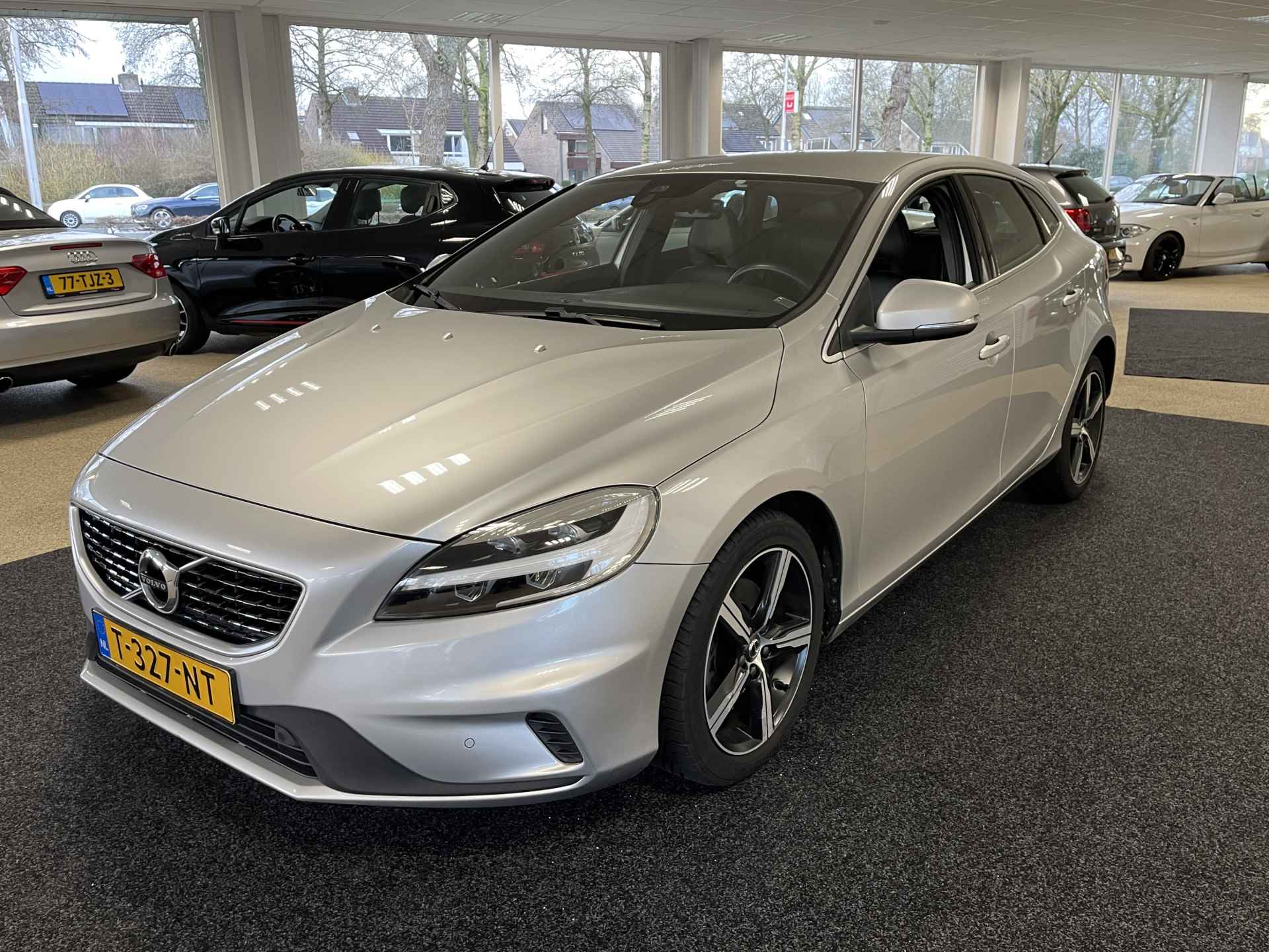 Volvo V40 2.0 T2 R-Design - 5/24