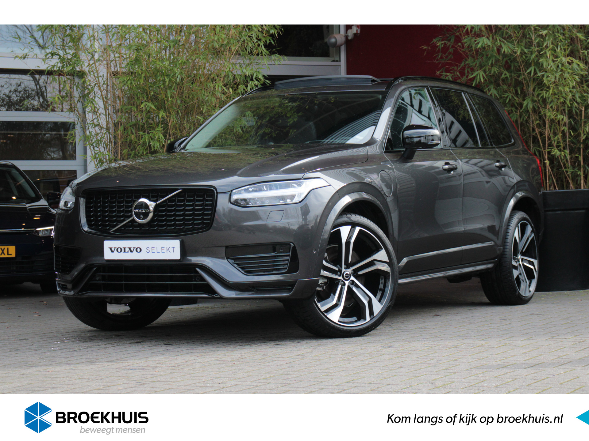 Volvo XC90 T8 Recharge AWD 455pk Ultimate Dark | Bowers&Wilkins | Luchtvering | Massage | Trekhaak | 360 Camera | Pilot Assist | Schuifdak