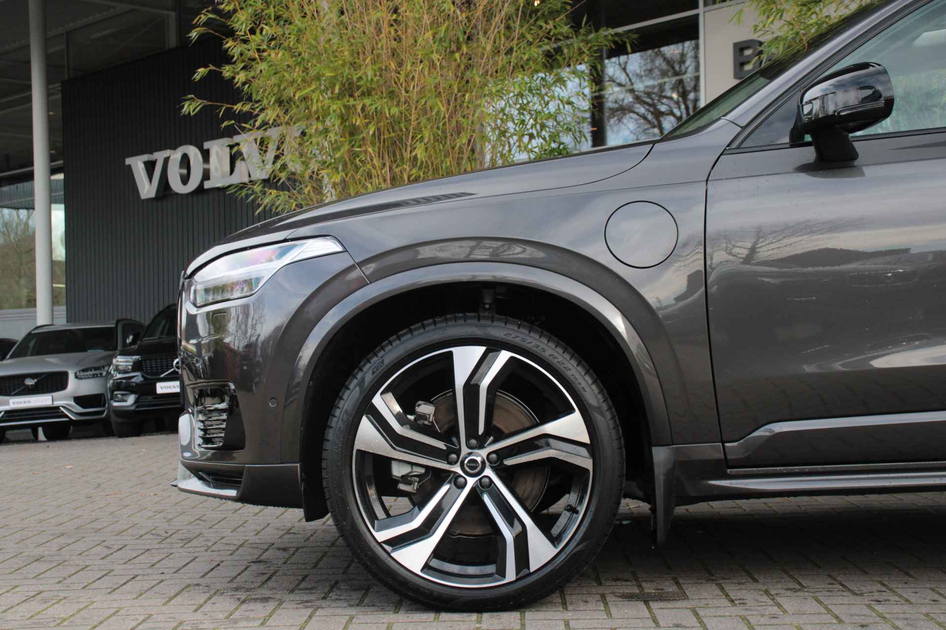 Volvo XC90 T8 Recharge AWD 455pk Ultimate Dark | Bowers&Wilkins | Luchtvering | Massage | Trekhaak | 360 Camera | Pilot Assist | Schuifdak - 24/26