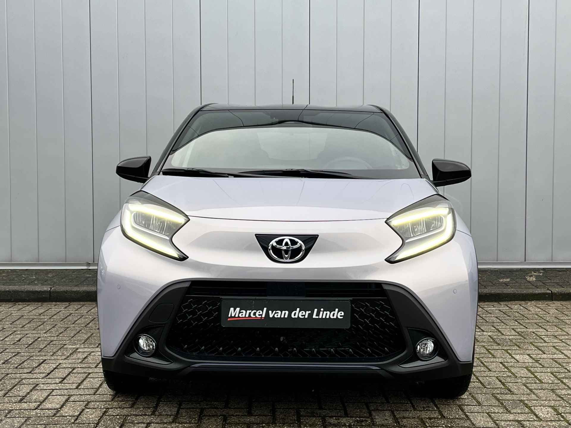 Toyota Aygo X 1.0 VVT-i MT JBL Bi-Tone JBL audio Apple carplay Andriod Auto NL Auto! Nieuw - 2/25