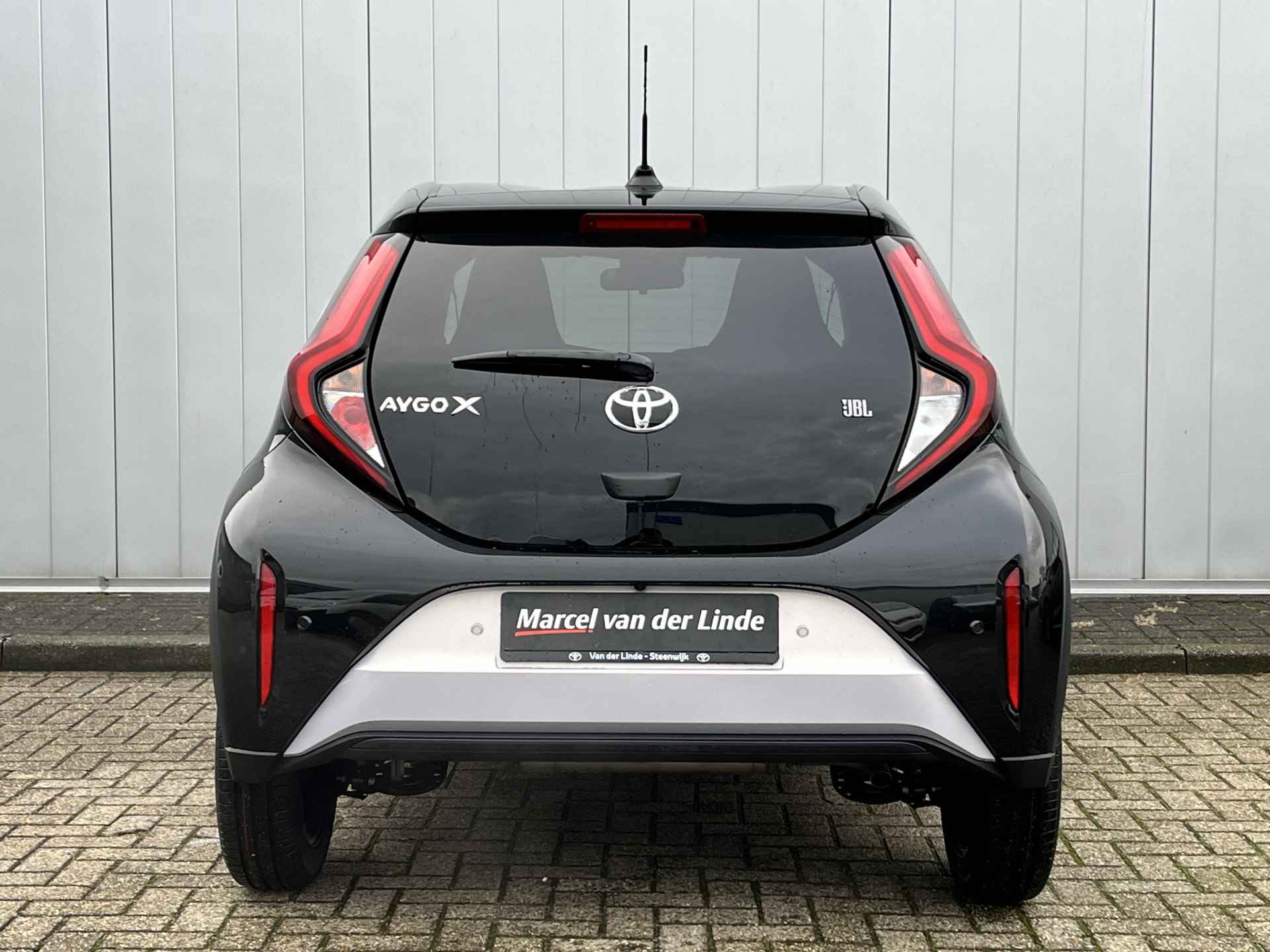 Toyota Aygo X 1.0 VVT-i MT JBL Bi-Tone JBL audio Apple carplay Andriod Auto NL Auto! Nieuw - 3/25