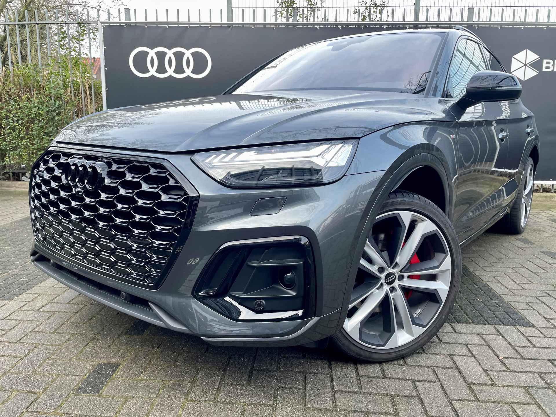 Audi Q5 Sportback 55 TFSI e S edition Competition/Dakreling zwart/Optiek zwart/Lane assist/Inklapbare buitenspiegels/ Side assist/Matrix koplampen/Adaptieve cruisecontrol/Adaptieve cruisecontrol/Bang & Olufsen/ 21 inch velgen - 5/14