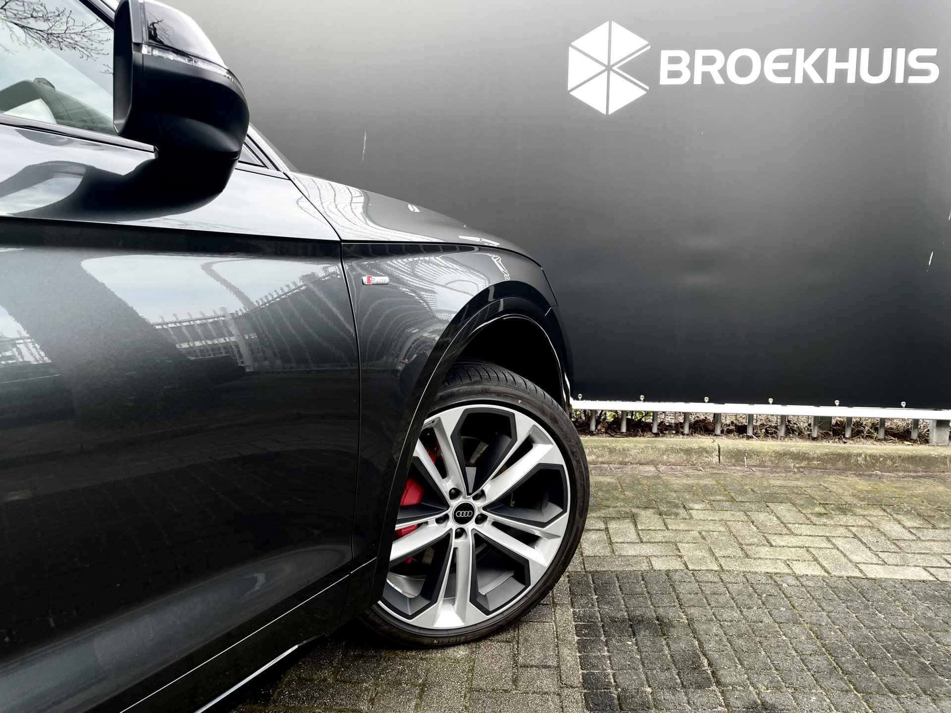 Audi Q5 Sportback 55 TFSI e S edition Competition/Dakreling zwart/Optiek zwart/Lane assist/Inklapbare buitenspiegels/ Side assist/Matrix koplampen/Adaptieve cruisecontrol/Adaptieve cruisecontrol/Bang & Olufsen/ 21 inch velgen - 6/14