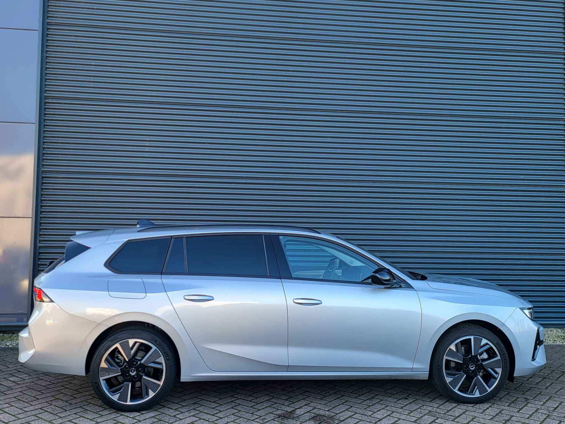 Opel Astra Electric 54 kWh | Panoramadak | Voorruitverwarming | Comfort Pakket - 6/59