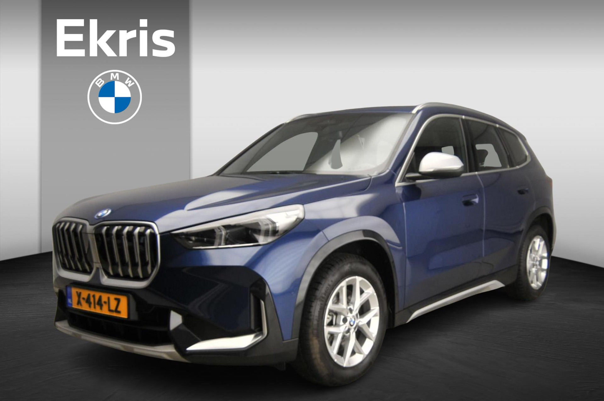 BMW iX1 xDrive30 | LED | Leder | Navigatie | Sportstoelen | Chrome line | Stoelverwarming | DAB | Alu 19 inch