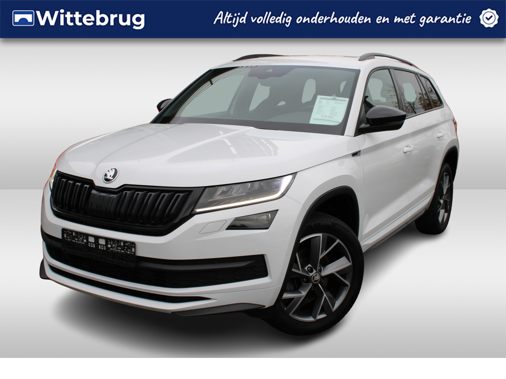 Škoda Kodiaq 1.5 TSI 150pk DSG Sportline / Virtual Cockpit / Elek. Zwenkbare Trekhaak / Memory Voorstoelen / LED / Stuur & Stoelverwarming / Achteruitrijcamera / 19" LMV