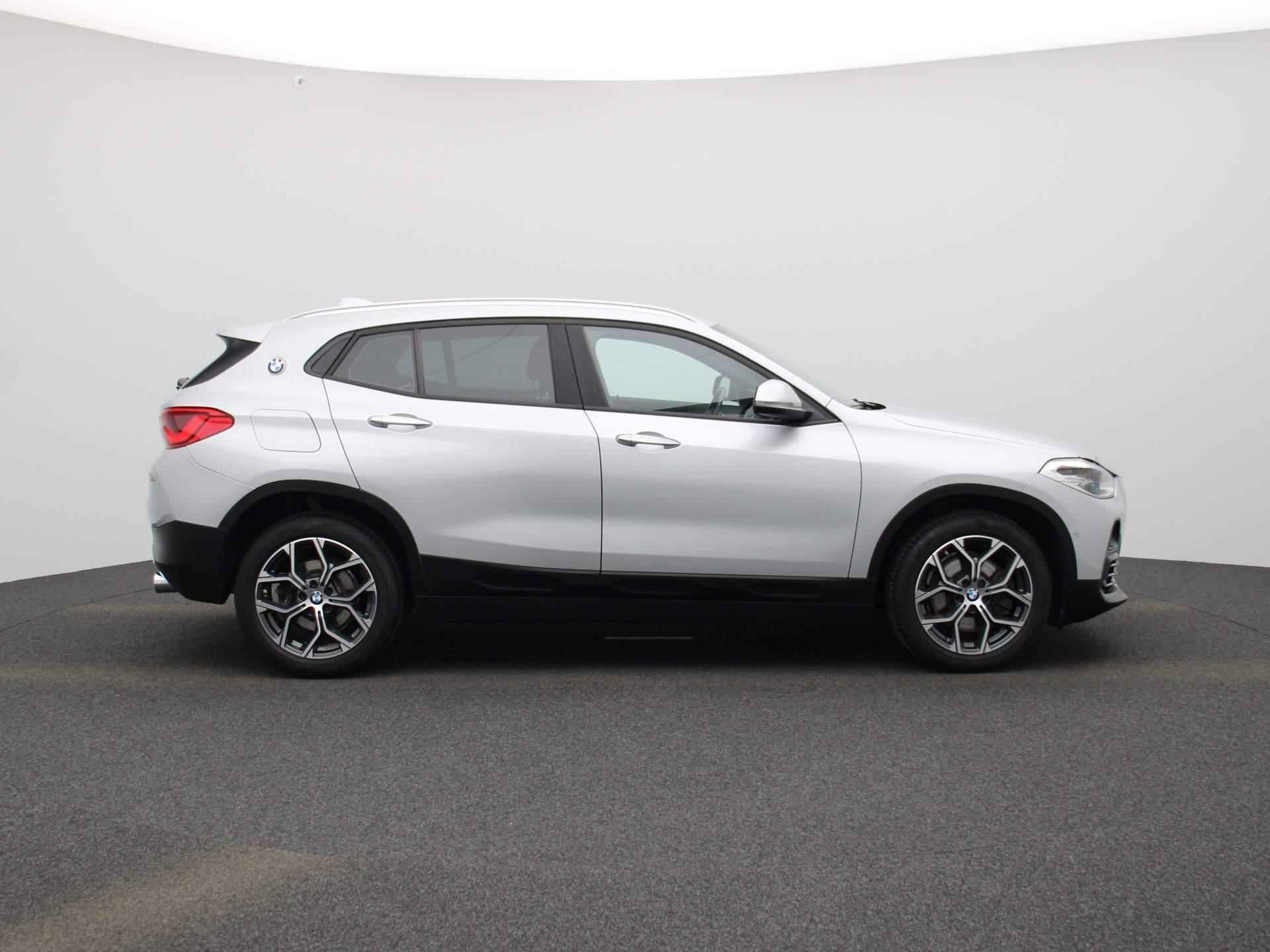 BMW X2 sDrive20i High Executive | LEDER | STOELVERWARMING | KEYLESS START | ACHTERUITRIJCAMERA | LED VERLICHTING | - 6/40