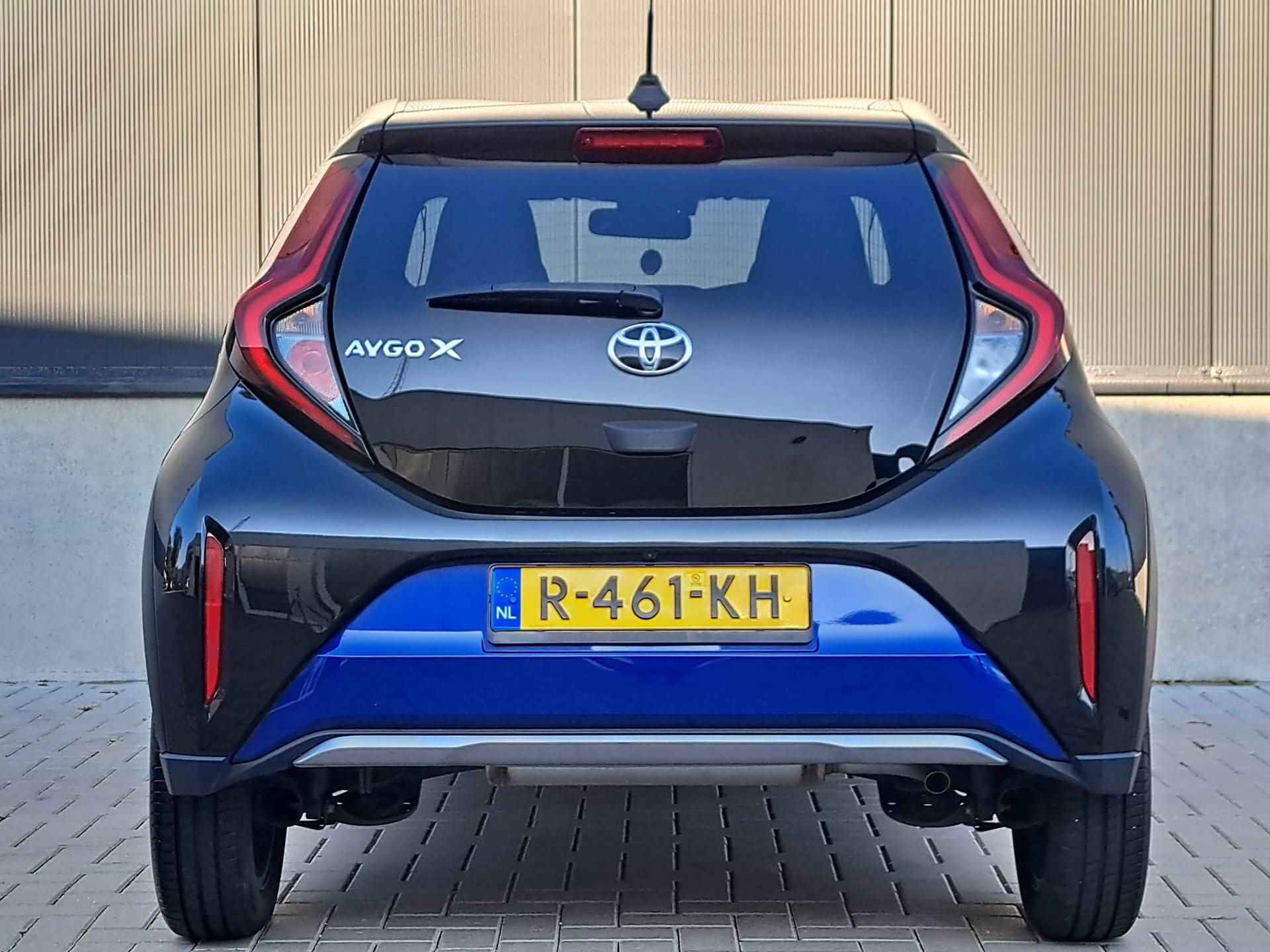 Toyota Aygo X 1.0 VVT-i MT 72pk Envy | Full Options | Adaptive Cruise Control | Climate Control | JBL | Navi - 6/21