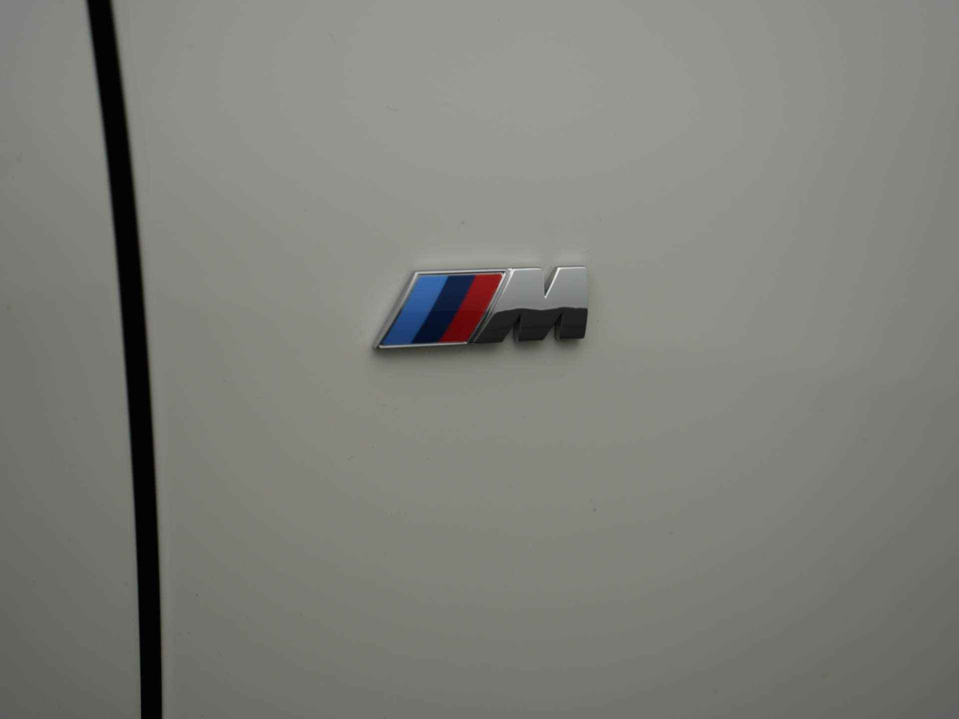 BMW 1-serie 118i Executive - M-Sport - Aantoonbaar lage kilometerstand! - 25/26