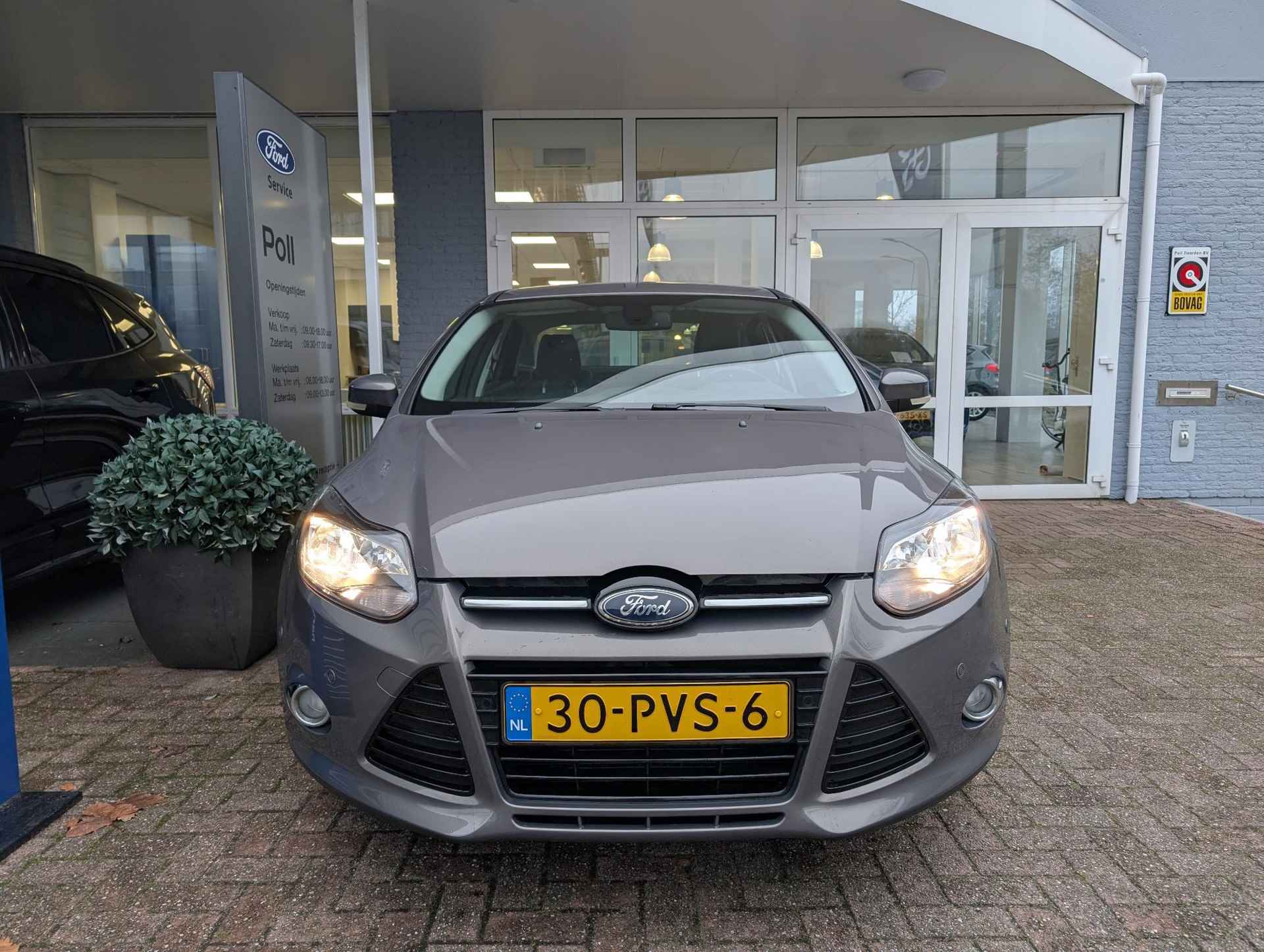 Ford Focus 1.6 TI-VCT 125pk Titanium X-pack Trekhaak Zeer luxe 1e Eigenaar Dealeronderhouden Nw APK - 2/33