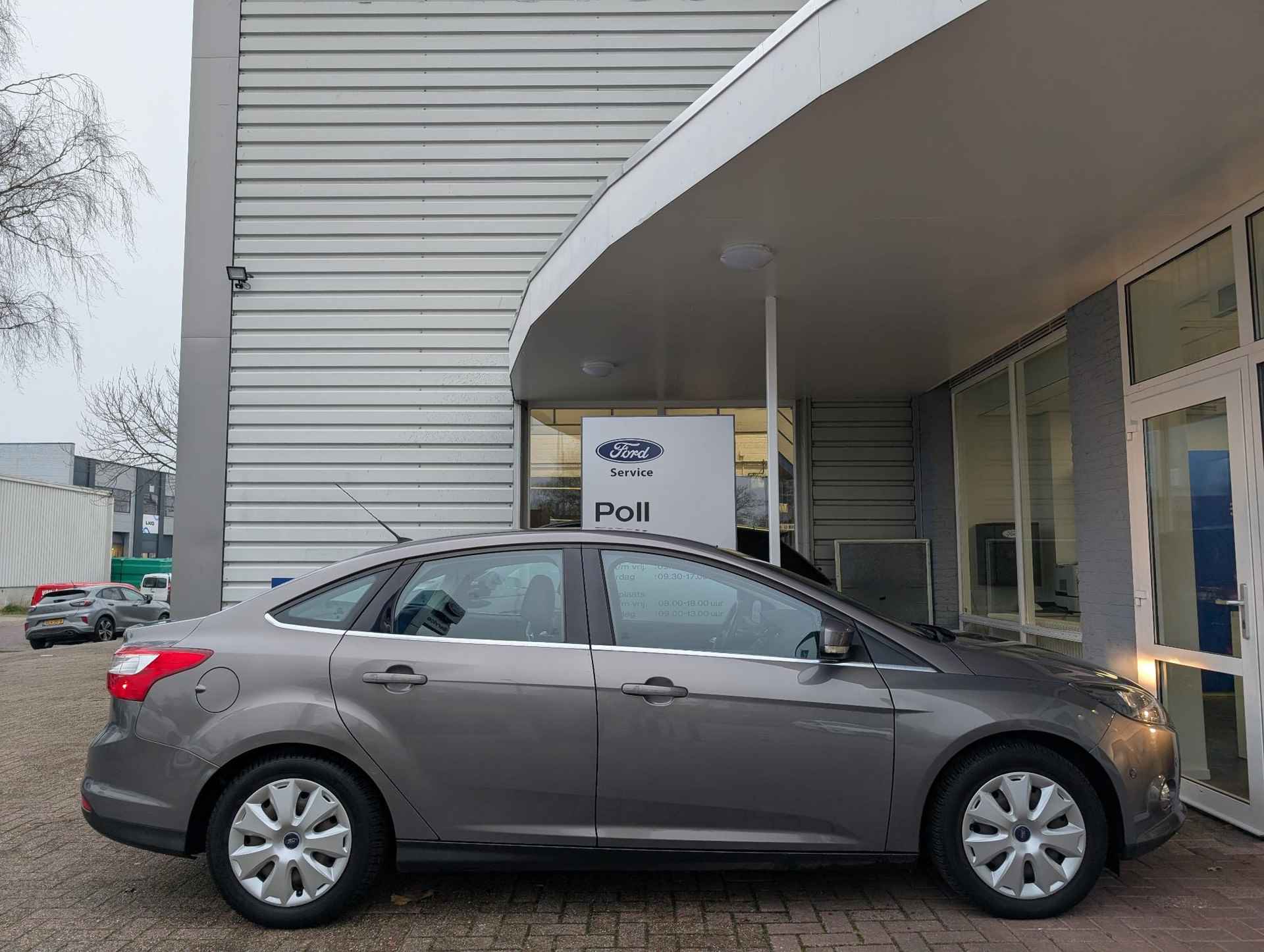 Ford Focus 1.6 TI-VCT 125pk Titanium X-pack Trekhaak Zeer luxe 1e Eigenaar Dealeronderhouden Nw APK - 7/33