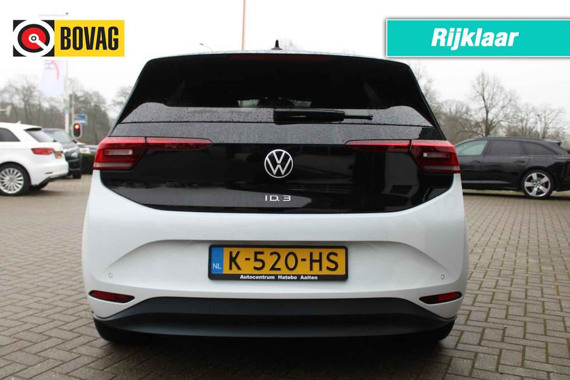 VOLKSWAGEN Id.3 FIRST PLUS 58 KWH 204 PK Navigatie Camera   White -Black - 3/39