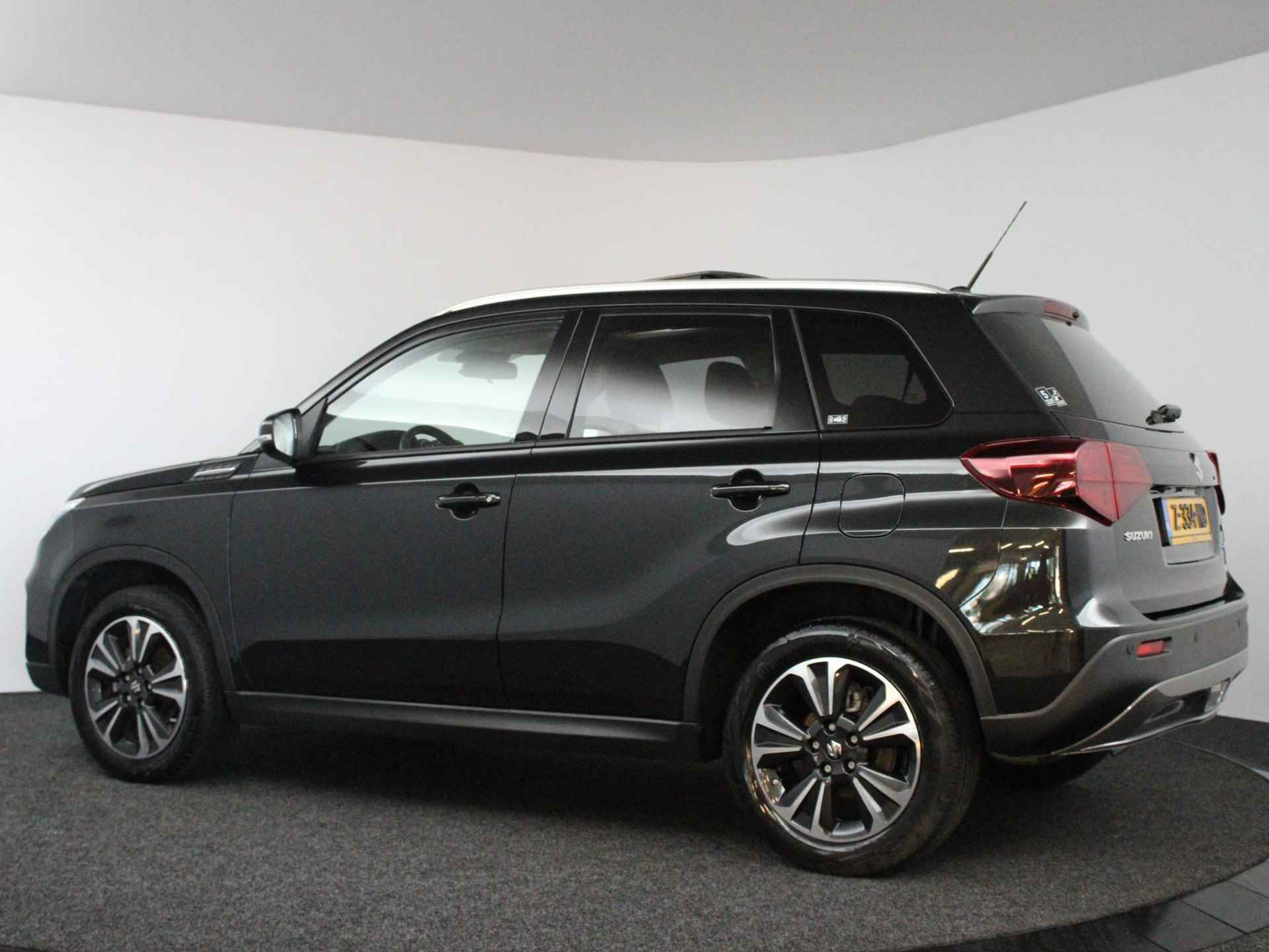 Suzuki Vitara 1.4 Boosterjet Style Smart Hybrid | Adaptieve Cruise Control | Navigatie | Panorama/schuifdak | - 7/43