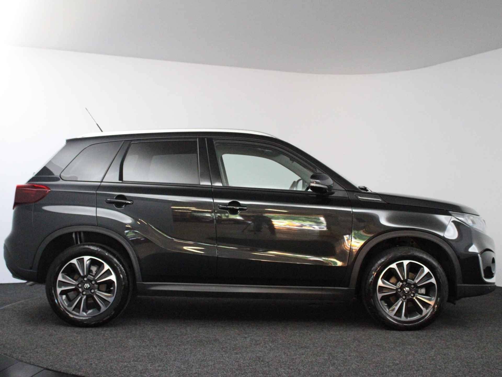 Suzuki Vitara 1.4 Boosterjet Style Smart Hybrid | Adaptieve Cruise Control | Navigatie | Panorama/schuifdak | - 13/43