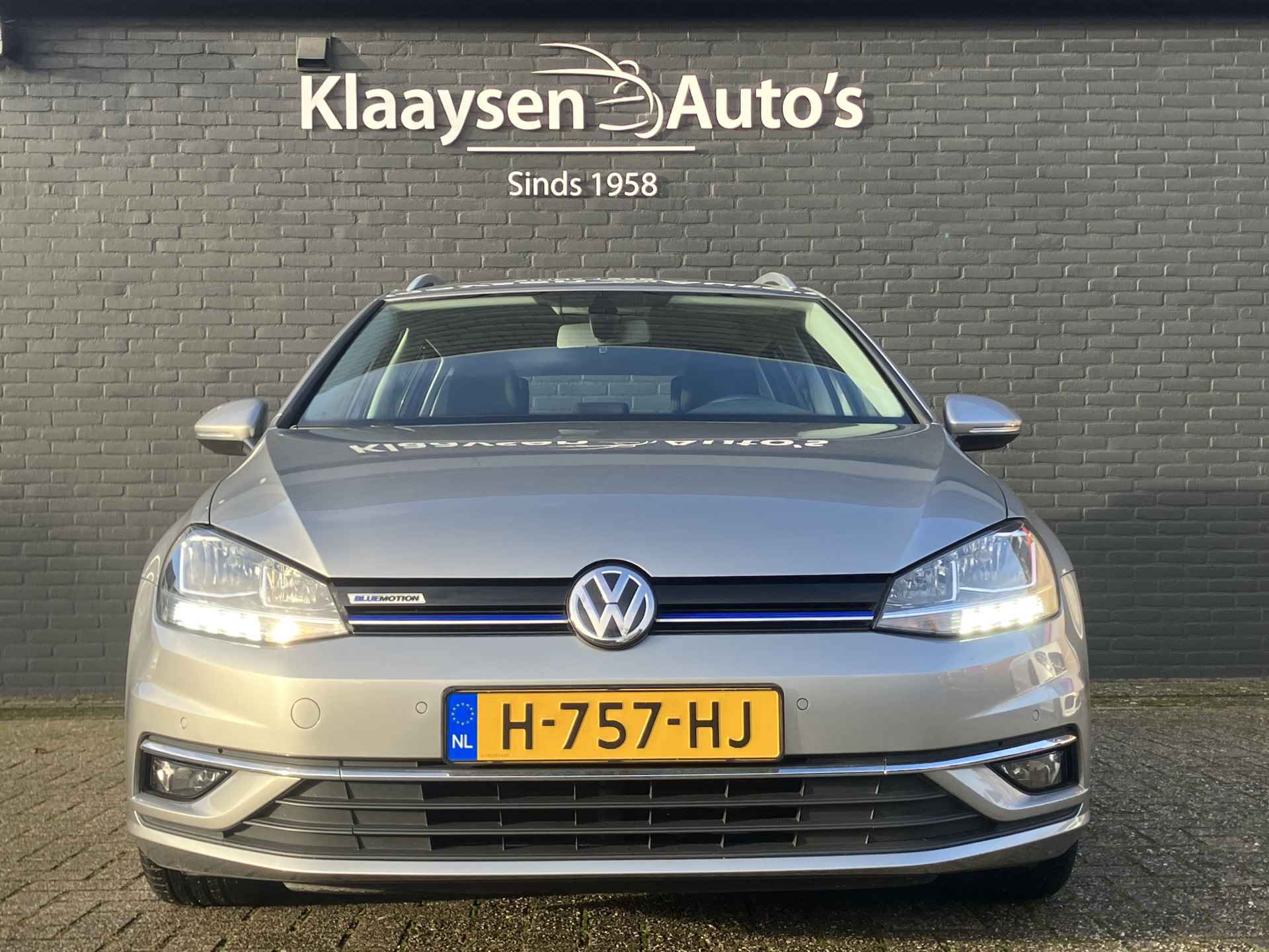 Volkswagen GOLF Variant 1.5 TSI Comfortline Business | 1e eigenaar | dealer onderh. | navigatie | sportstoelen | apple carplay | adaptieve cruise - 3/36