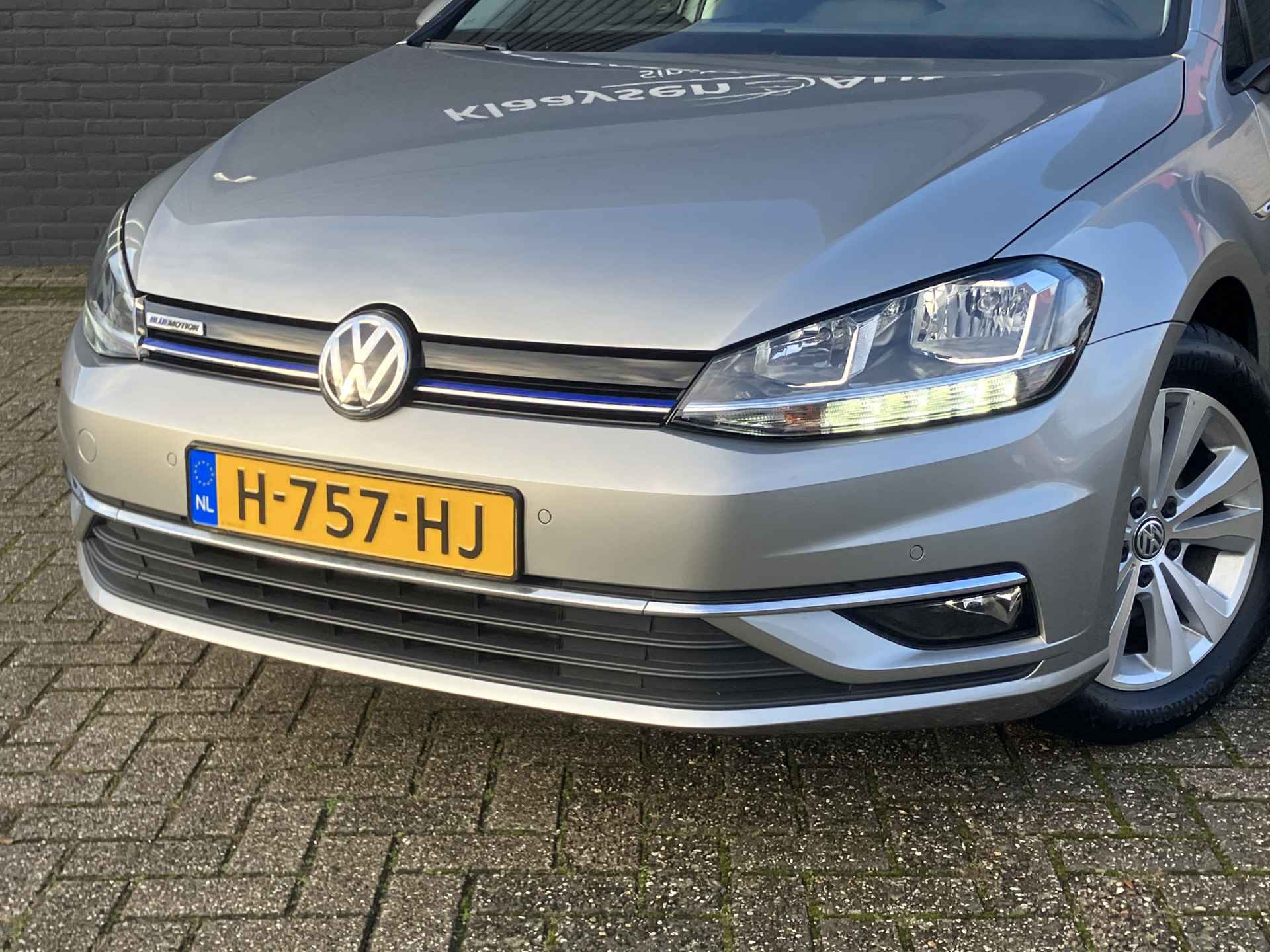 Volkswagen GOLF Variant 1.5 TSI Comfortline Business | 1e eigenaar | dealer onderh. | navigatie | sportstoelen | apple carplay | adaptieve cruise - 13/36