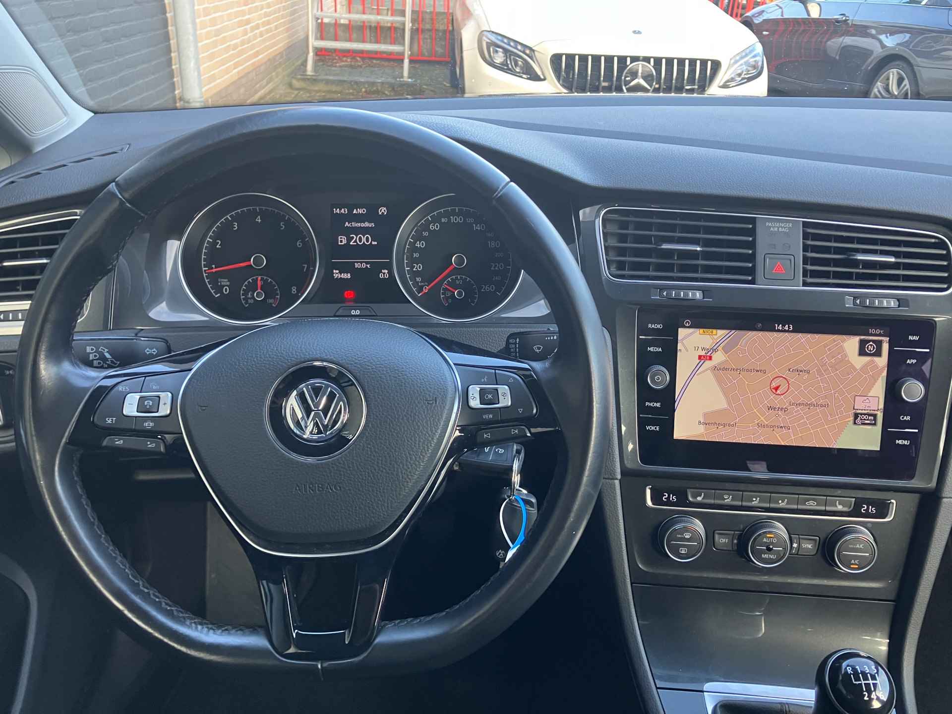 Volkswagen GOLF Variant 1.5 TSI Comfortline Business | 1e eigenaar | dealer onderh. | navigatie | sportstoelen | apple carplay | adaptieve cruise - 22/36