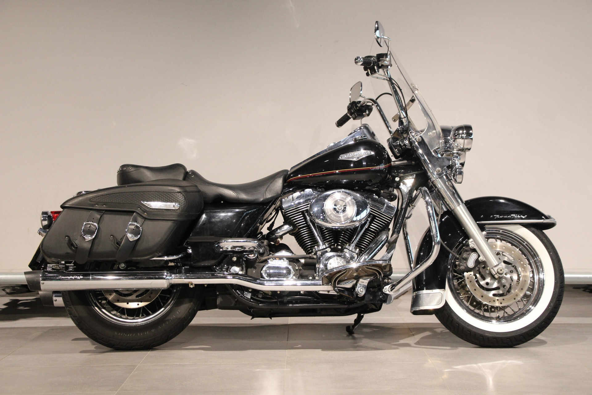 Harley-Davidson ROAD KING CLASSIC