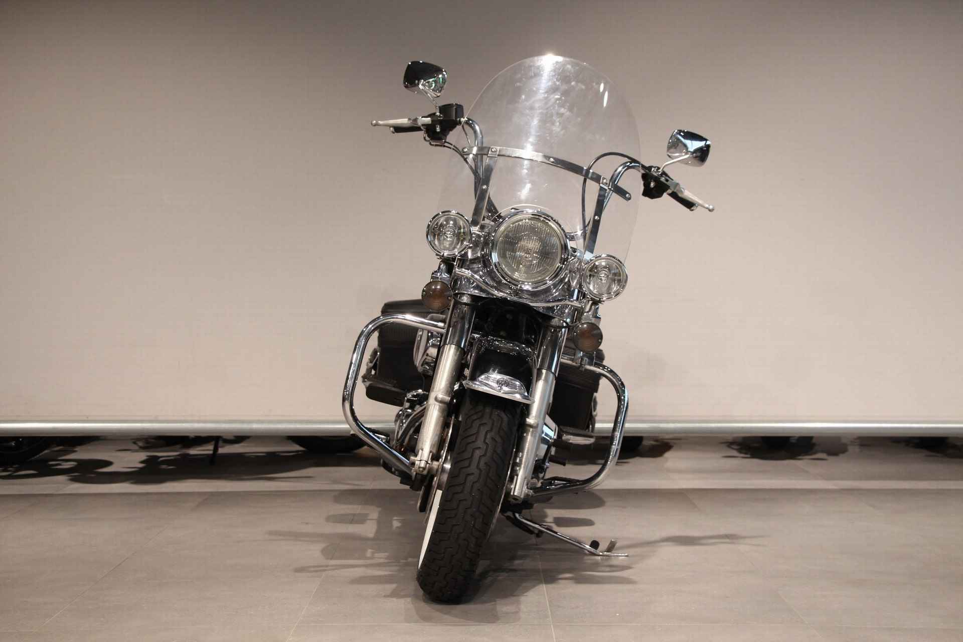 Harley-Davidson ROAD KING CLASSIC - 3/15