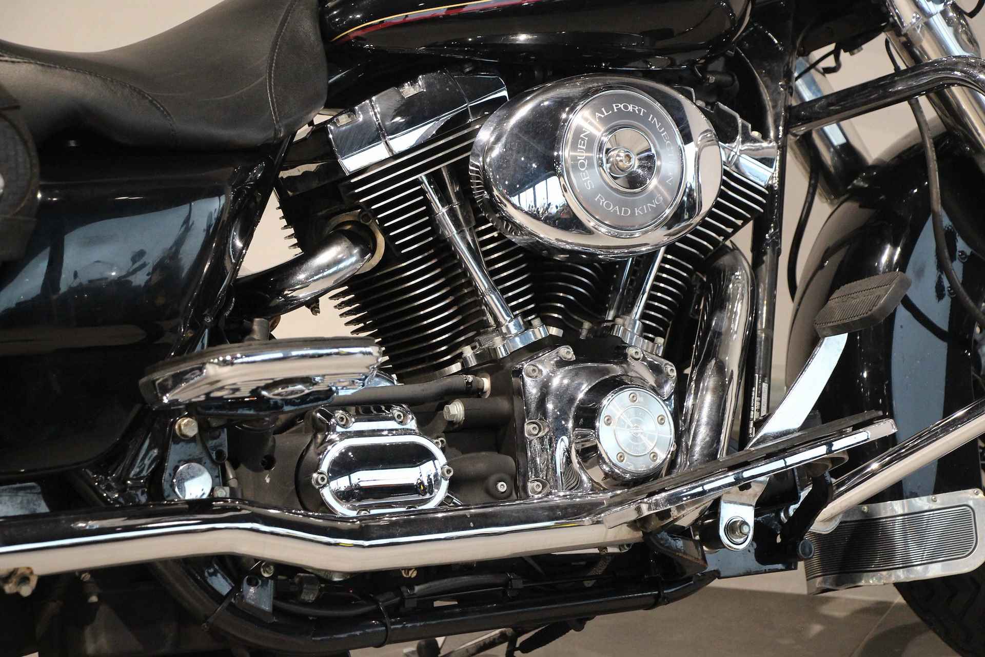 Harley-Davidson ROAD KING CLASSIC - 9/15