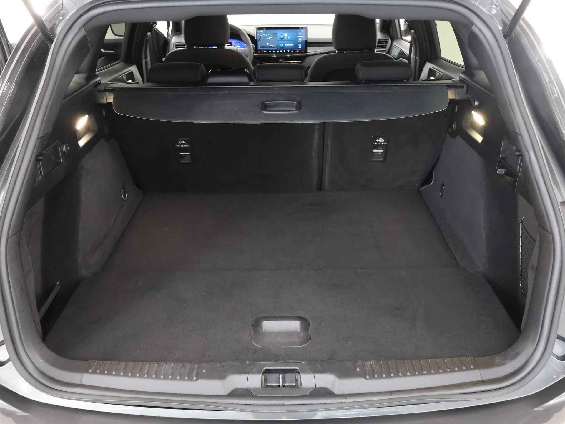 Ford Focus Wagon 1.0 EcoBoost Hybrid 155pk ST Line X | Adaptive Cruise Control | Draadloos CarPlay | Winterpakket | LED koplampen | - 38/42