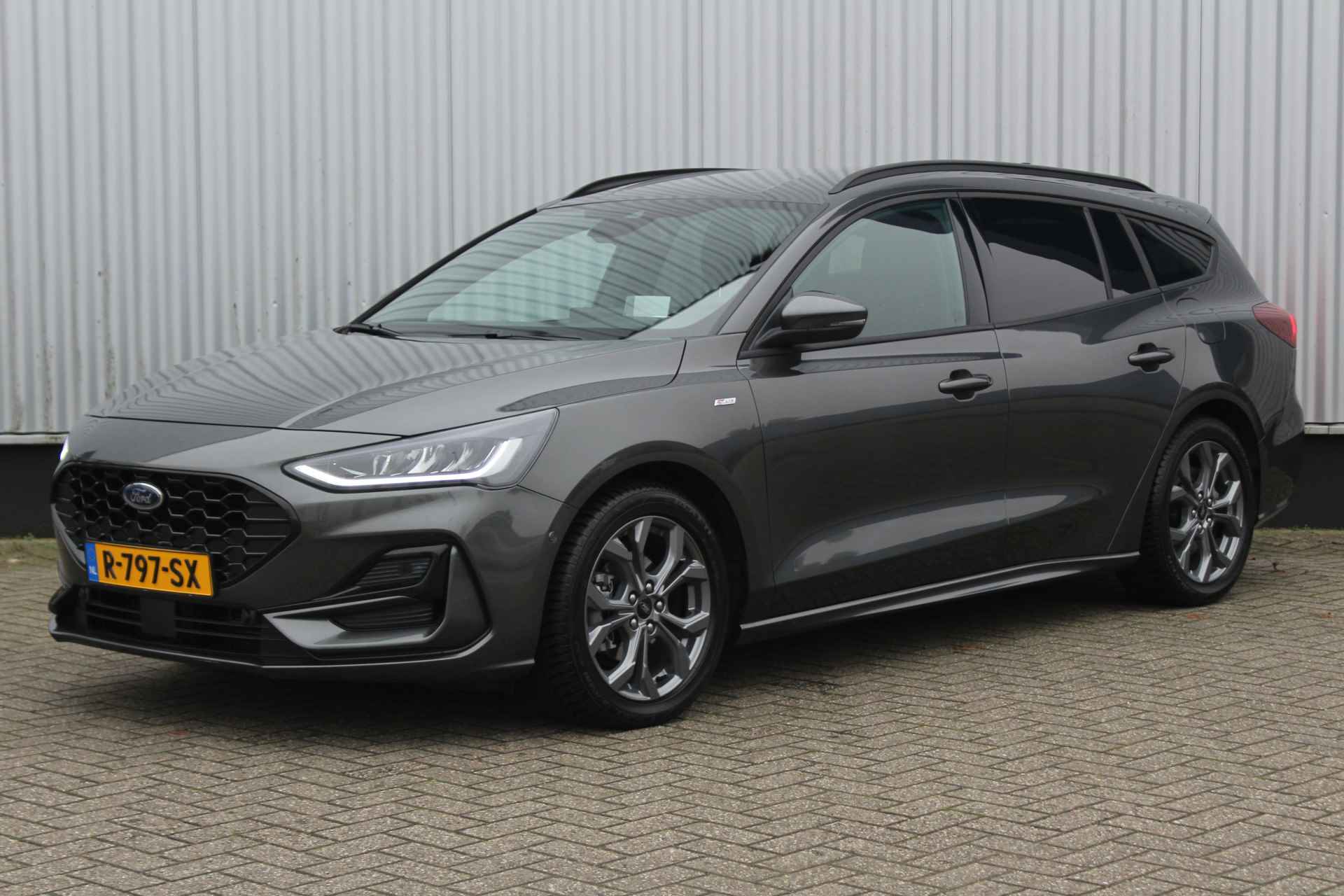 Ford Focus ST-Line Wagon 1.0 125PK Automaat | Parking Pack | Winterpack | 1500KG | Keyless Entry | Head-up Display | - 4/43
