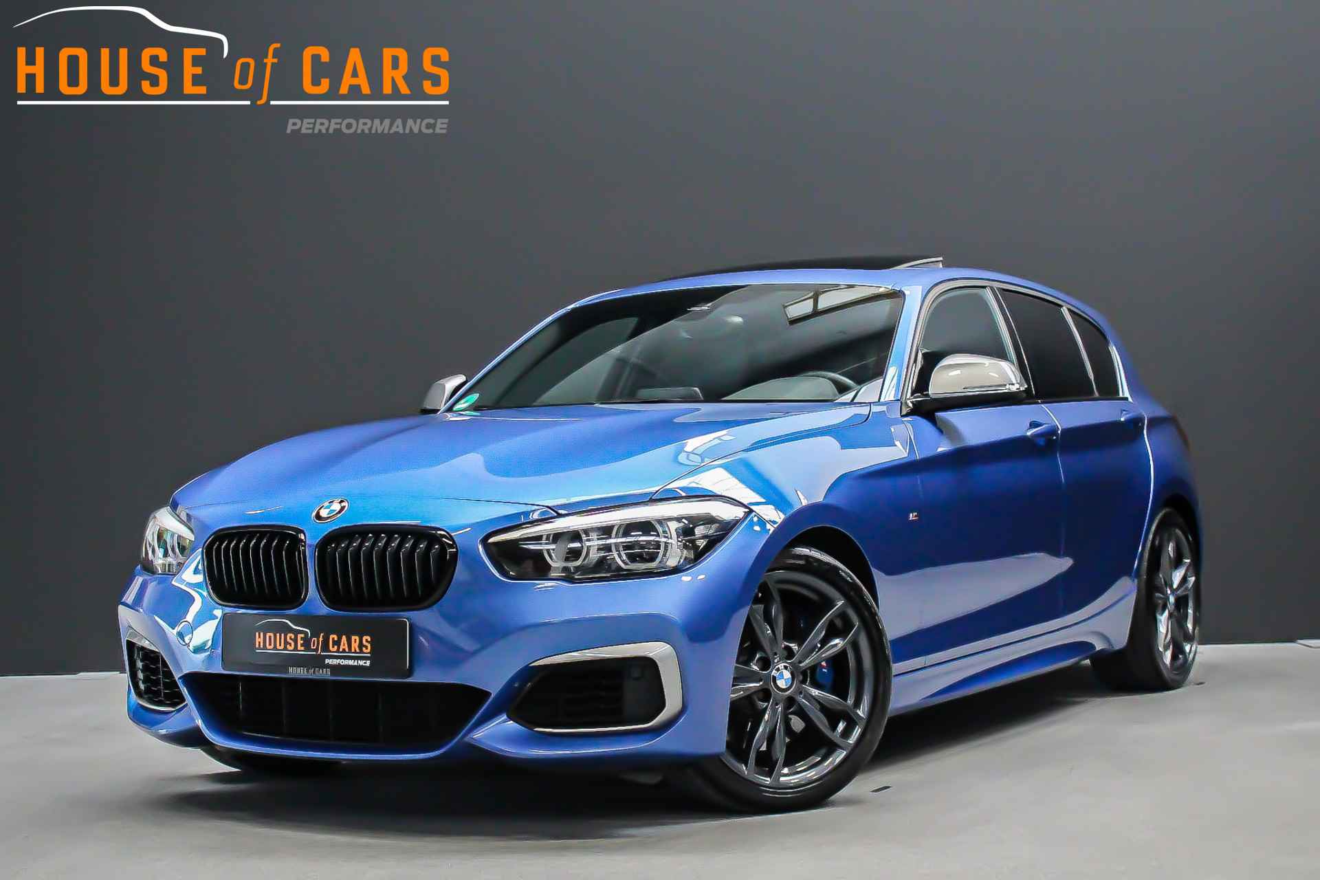 BMW 1-serie M140i 570pk Special Edition High Executive |schuifdak|Harman/Kardon|18"||stage 3|LM650 hybrideturbo|OPF delete| - 1/39