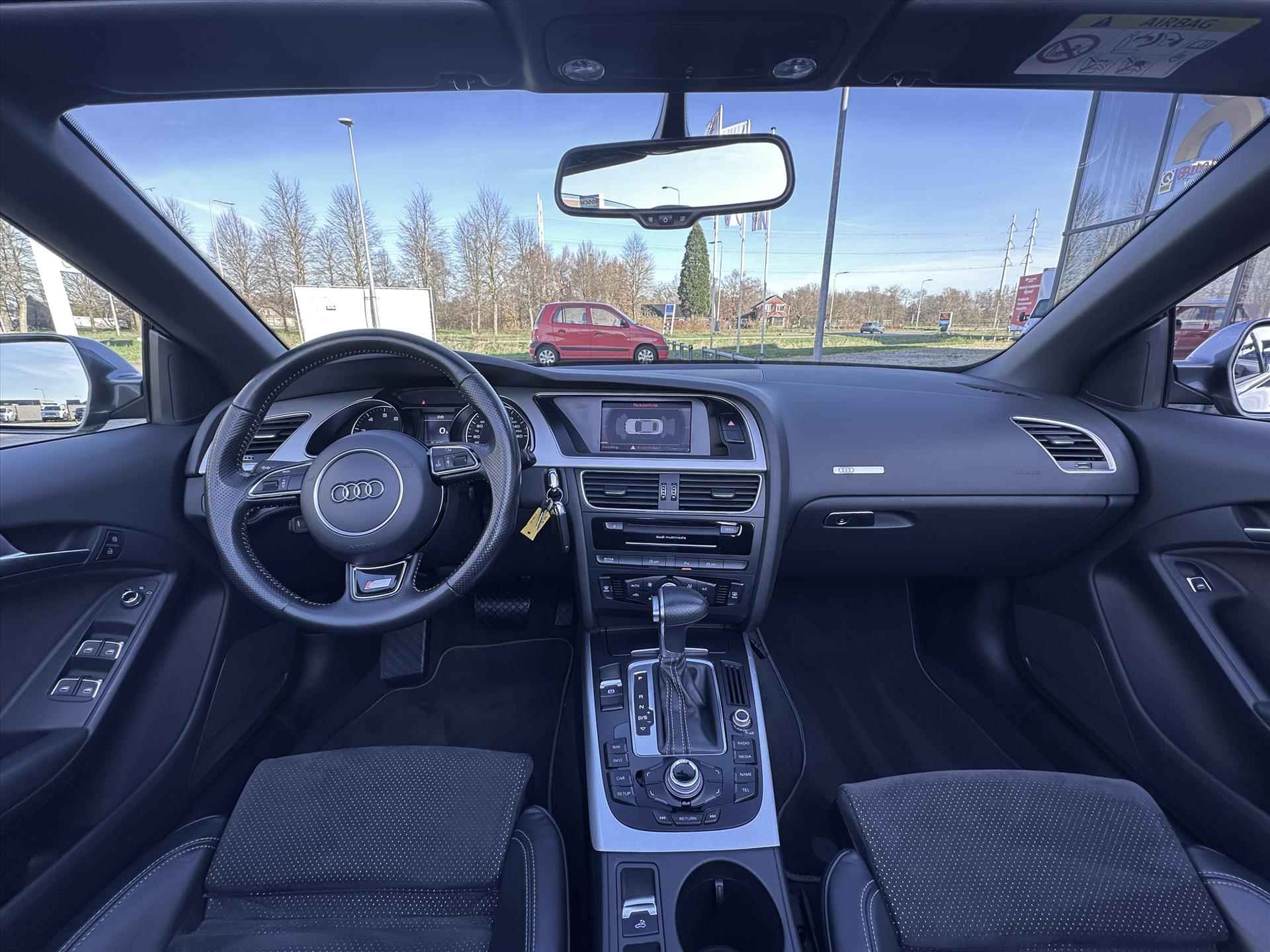 Audi A5 Cabrio 1.8 TFSI / AUT. / S-Line / Navi / Xenon / Trekhaak - 4/56