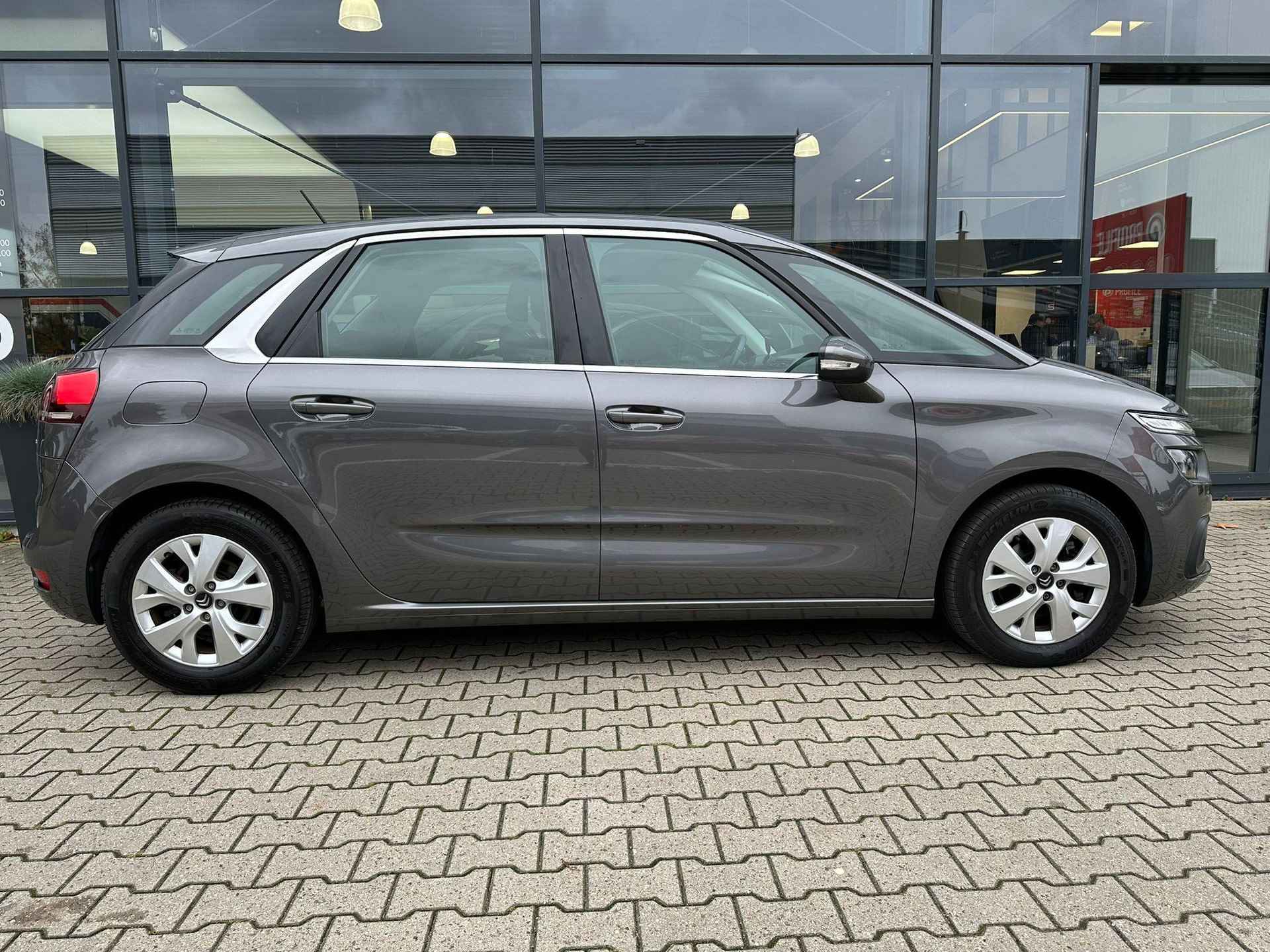 Citroen C4 SpaceTourer 1.2 PureTech Selection *Navi & Trekhaak* - 4/32