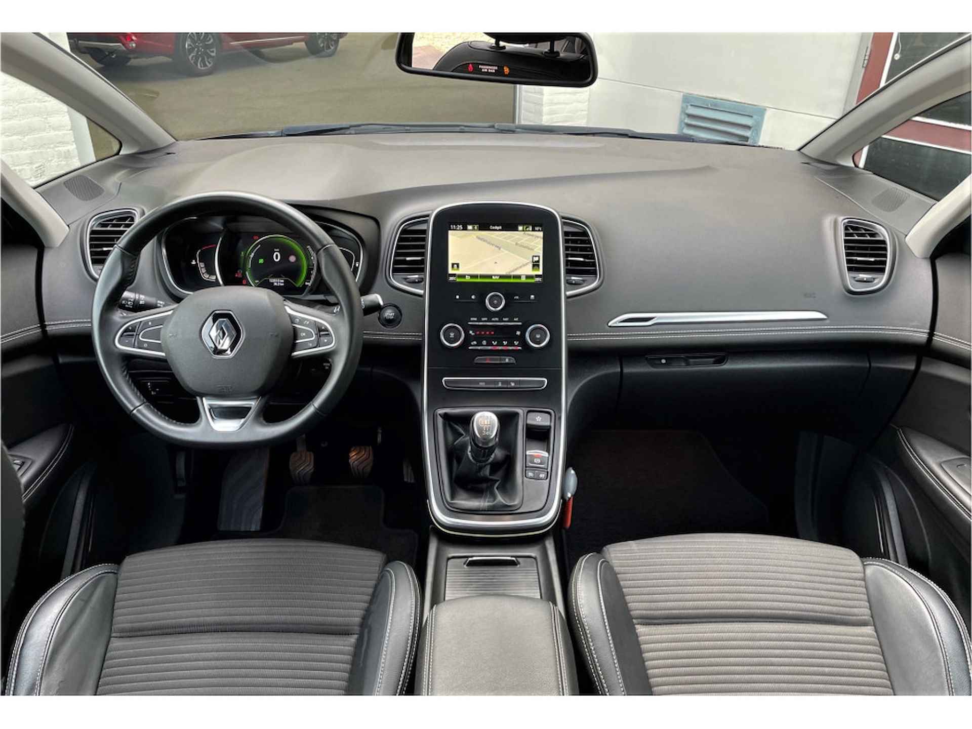 Renault Grand Scénic 1.3 TCe 140pk Intens 7 persoons/LED/Carplay - 2/33