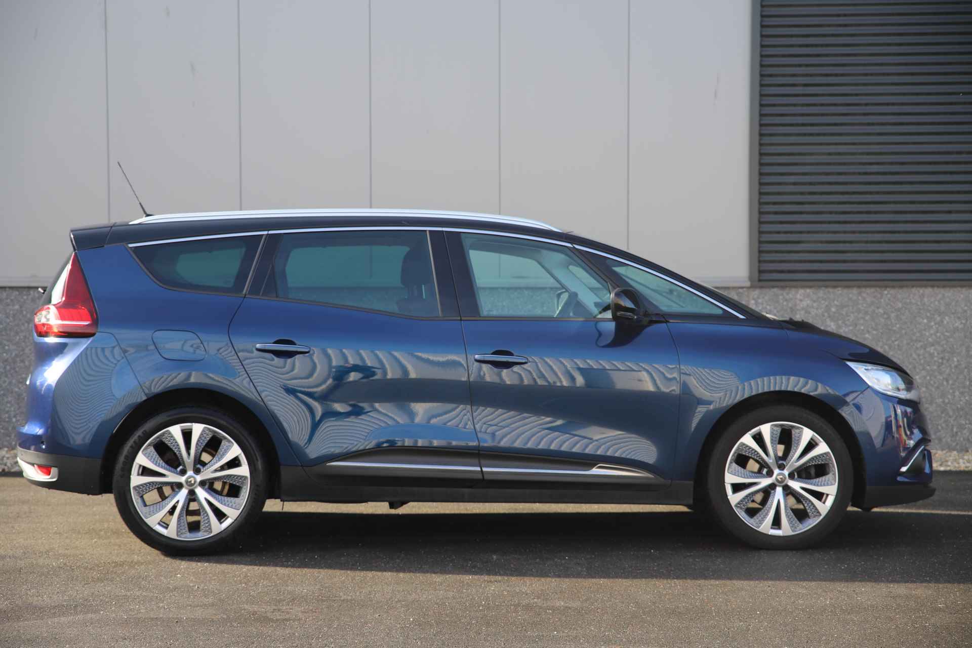 Renault Grand Scénic 1.3 TCe 140pk Intens 7-persoons/Camera/Carplay/Cruise/Led/20" - 17/36