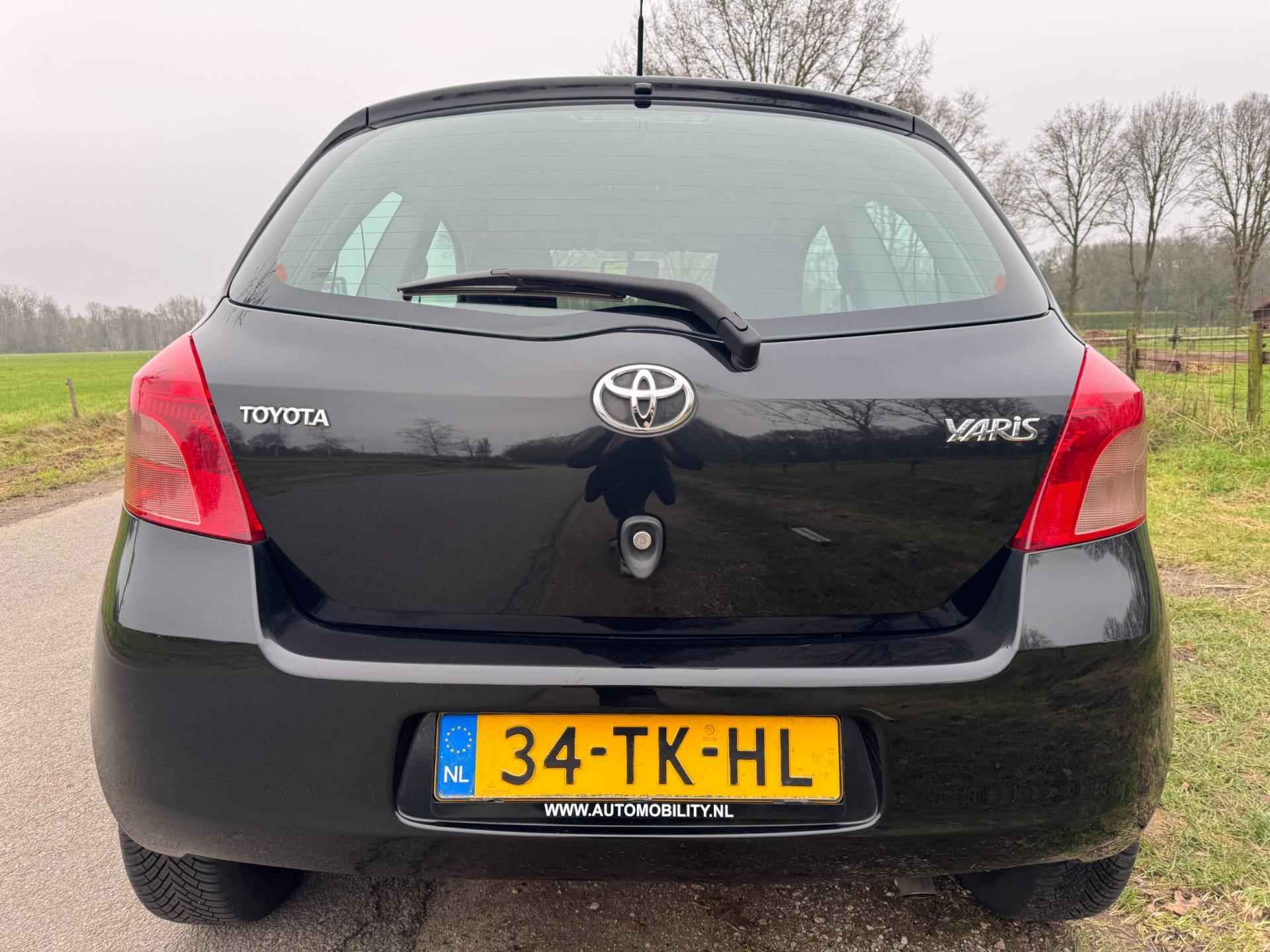 Toyota Yaris 1.3 VVTi Luna compleet onderhouden - 6/24