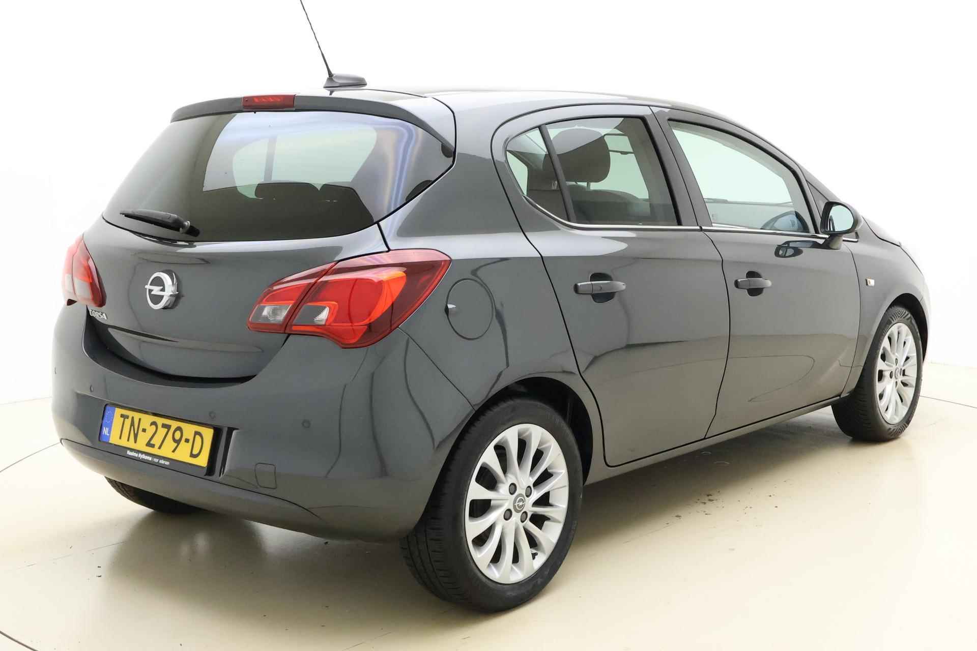 Opel Corsa 1.4 16v 90pk Automaat Online Edition | Achteruitrijcamera | Climate control | Cruise control | Lichtmetalen velgen | Navigatie | Parkeersensoren - 3/30