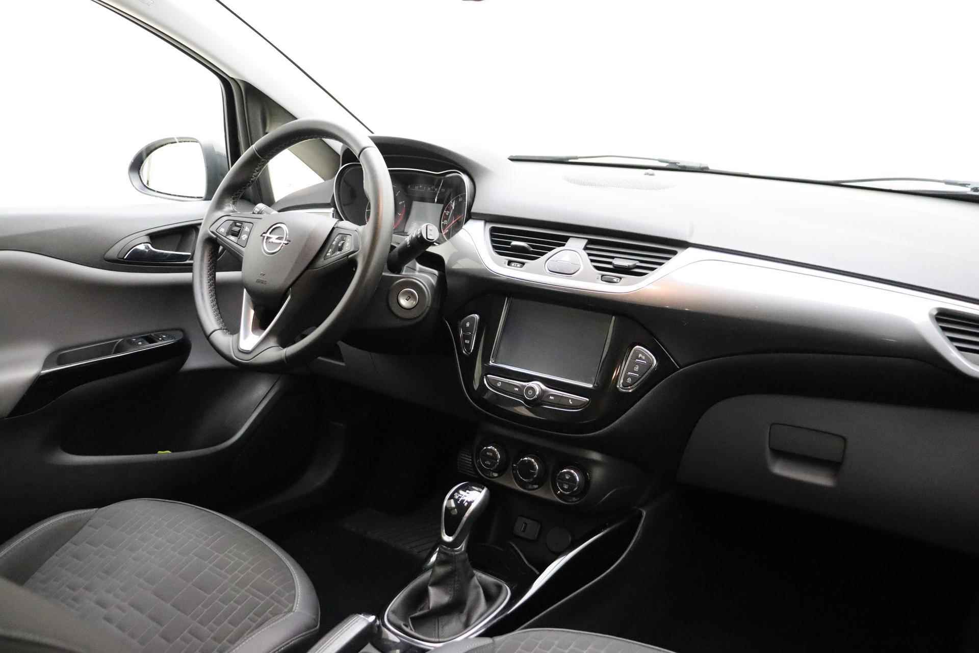 Opel Corsa 1.4 16v 90pk Automaat Online Edition | Achteruitrijcamera | Climate control | Cruise control | Lichtmetalen velgen | Navigatie | Parkeersensoren - 4/30