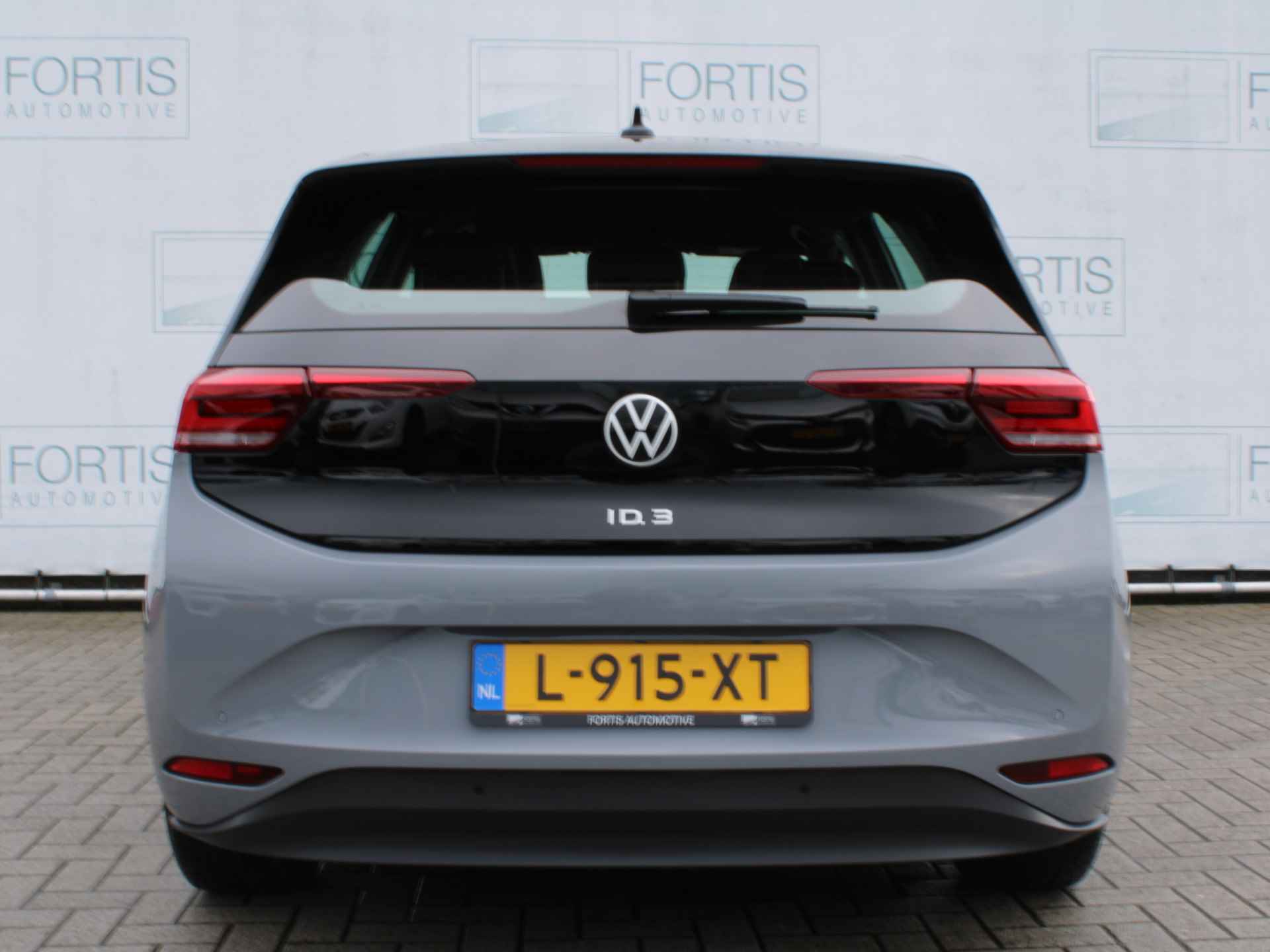 Volkswagen ID.3 Life 58 kWh PRIJS NA SUBSUDIE 17.900! SOH BEKEND! CARPLAY | STOELVERW | STUURWIEL VERW | - 14/33