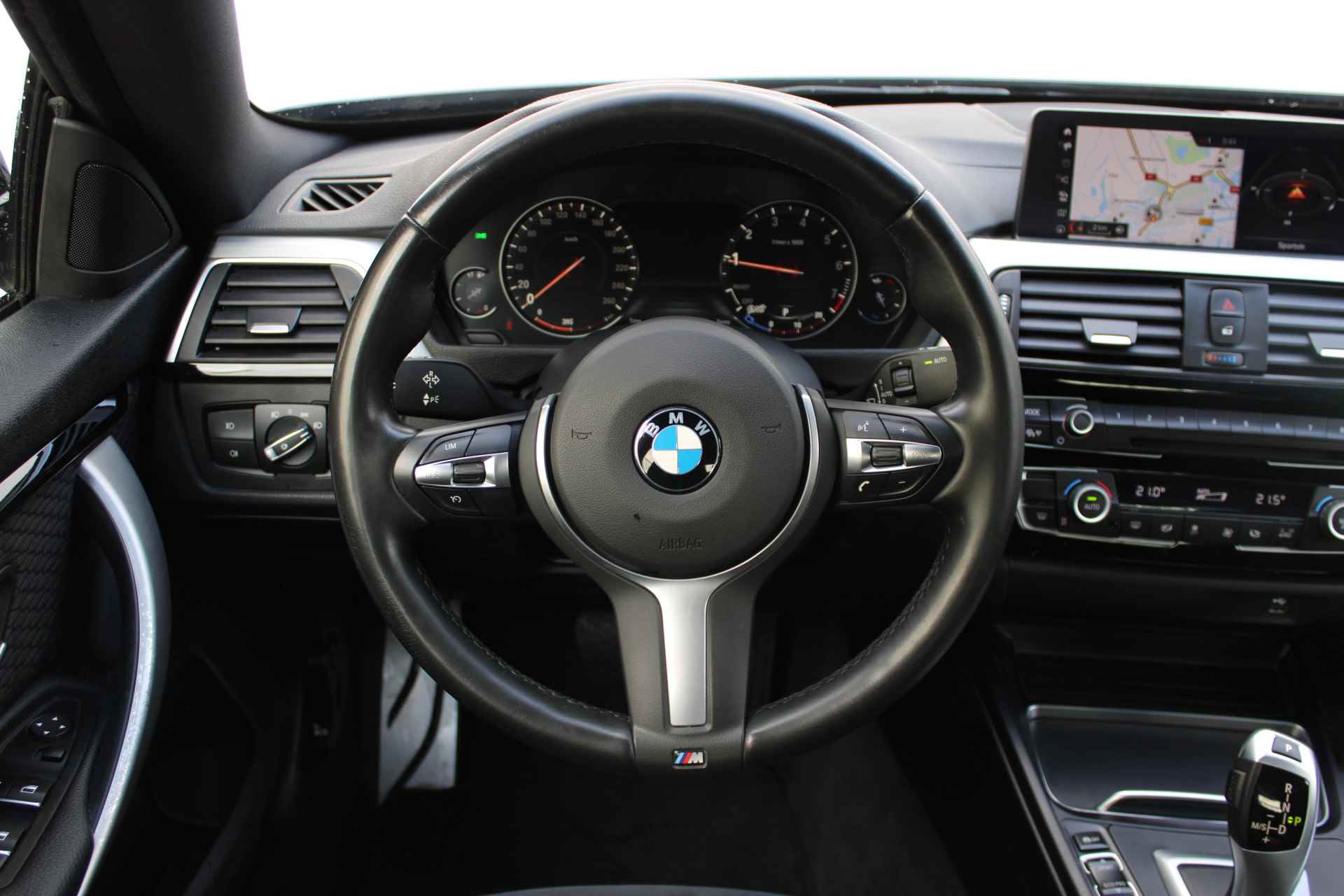 BMW 4 Serie Gran Coupé 418i 136PK Automaat Executive Edition | M Pakket Sport | Alarm Klasse 3 | 18'' LMV | PDC v+a | Led Koplampen - 16/45